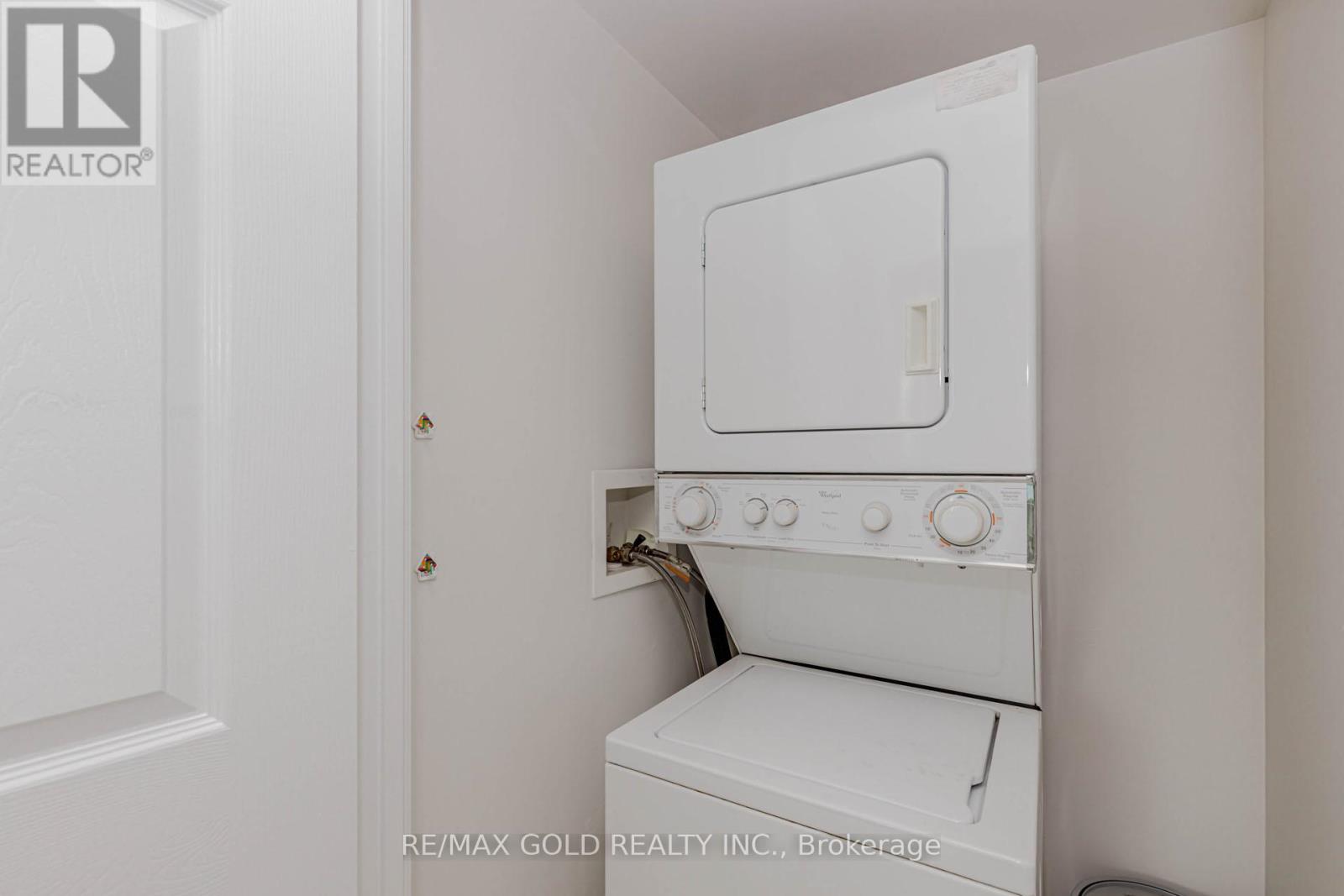 1507 - 208 Enfield Place, Mississauga, Ontario  L5B 0B8 - Photo 46 - W12603224