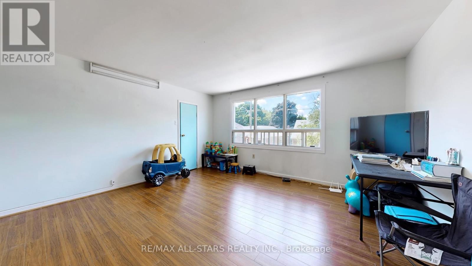 88 Elliott Street, Brampton, Ontario L6Y 1W3 - Photo 14 - W12421352