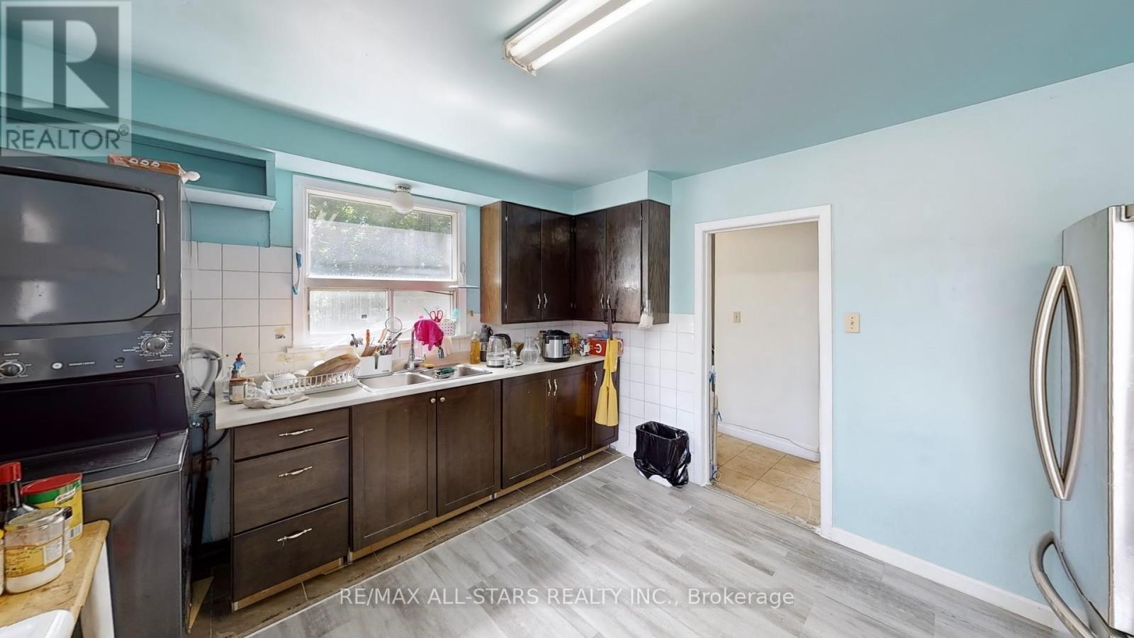 88 Elliott Street, Brampton, Ontario L6Y 1W3 - Photo 17 - W12421352