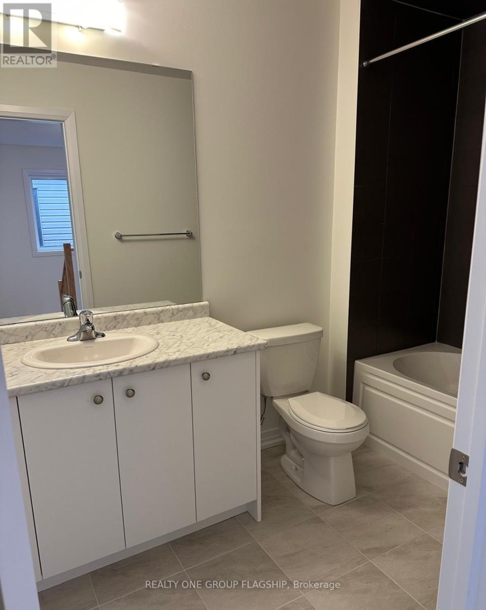 65 Velvet Way, Thorold, Ontario  L2V 0P3 - Photo 14 - X12479178