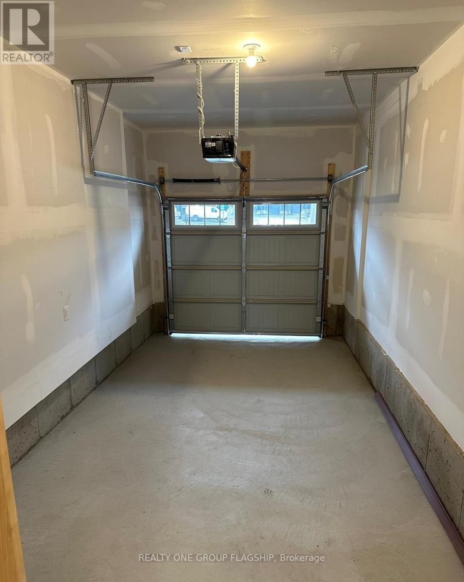 65 Velvet Way, Thorold, Ontario  L2V 0P3 - Photo 21 - X12479178