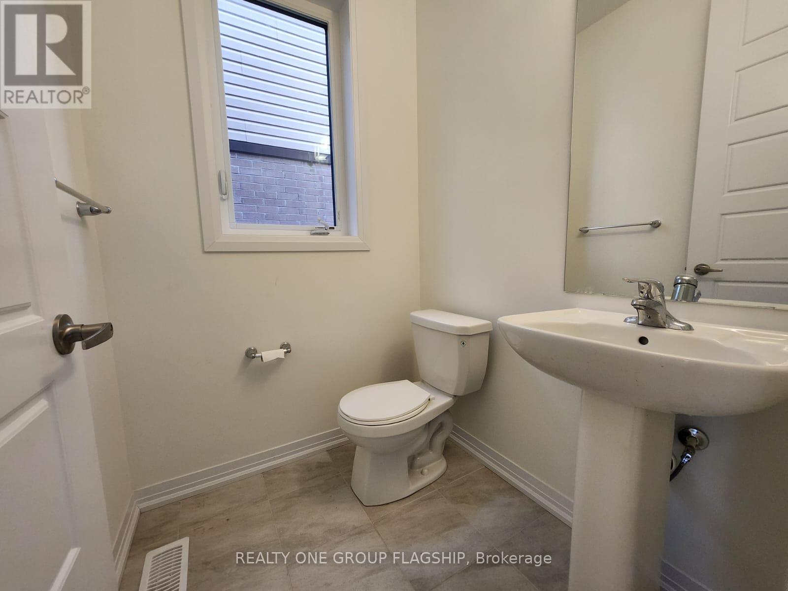 65 Velvet Way, Thorold, Ontario  L2V 0P3 - Photo 15 - X12479178