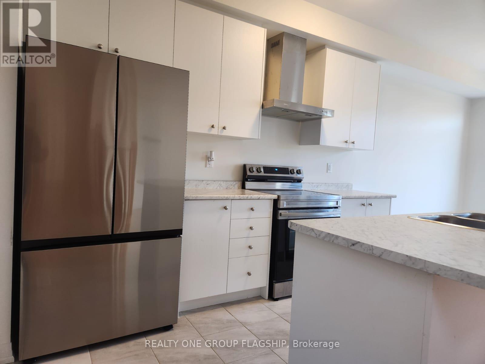 65 Velvet Way, Thorold, Ontario  L2V 0P3 - Photo 8 - X12479178