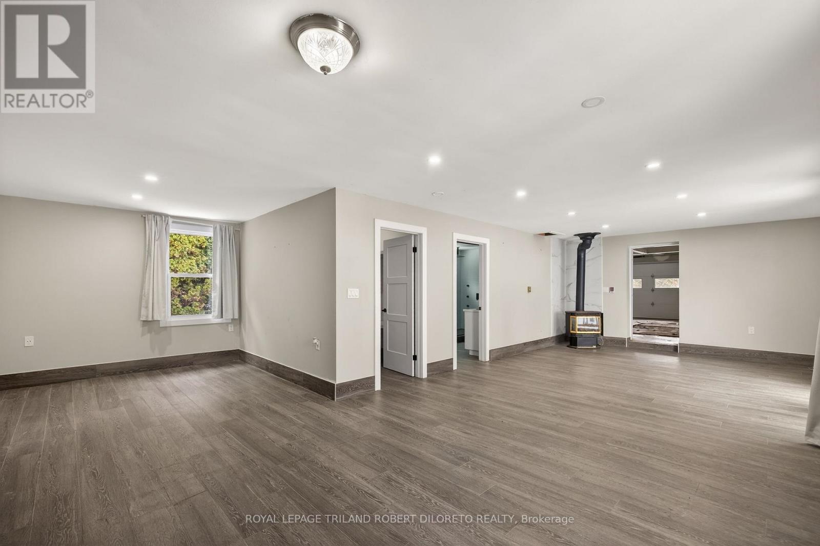 9755 Longwoods Road, Middlesex Centre, Ontario  N6P 1P2 - Photo 21 - X12603306