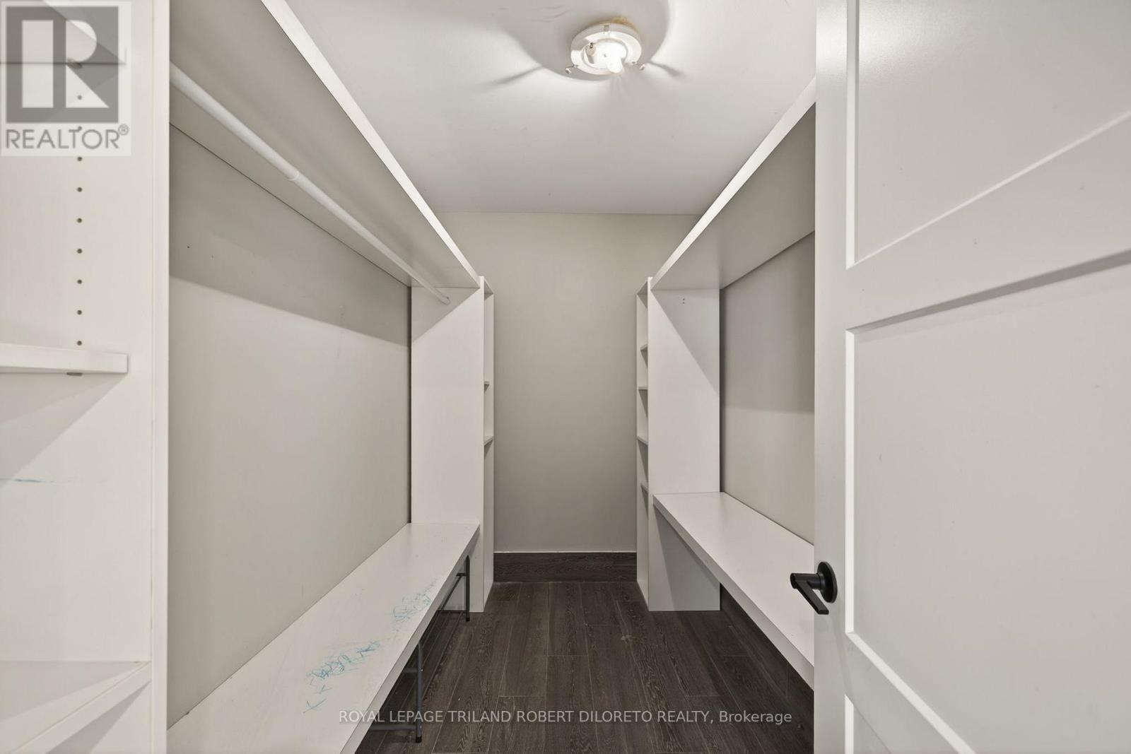 9755 Longwoods Road, Middlesex Centre, Ontario  N6P 1P2 - Photo 23 - X12603306