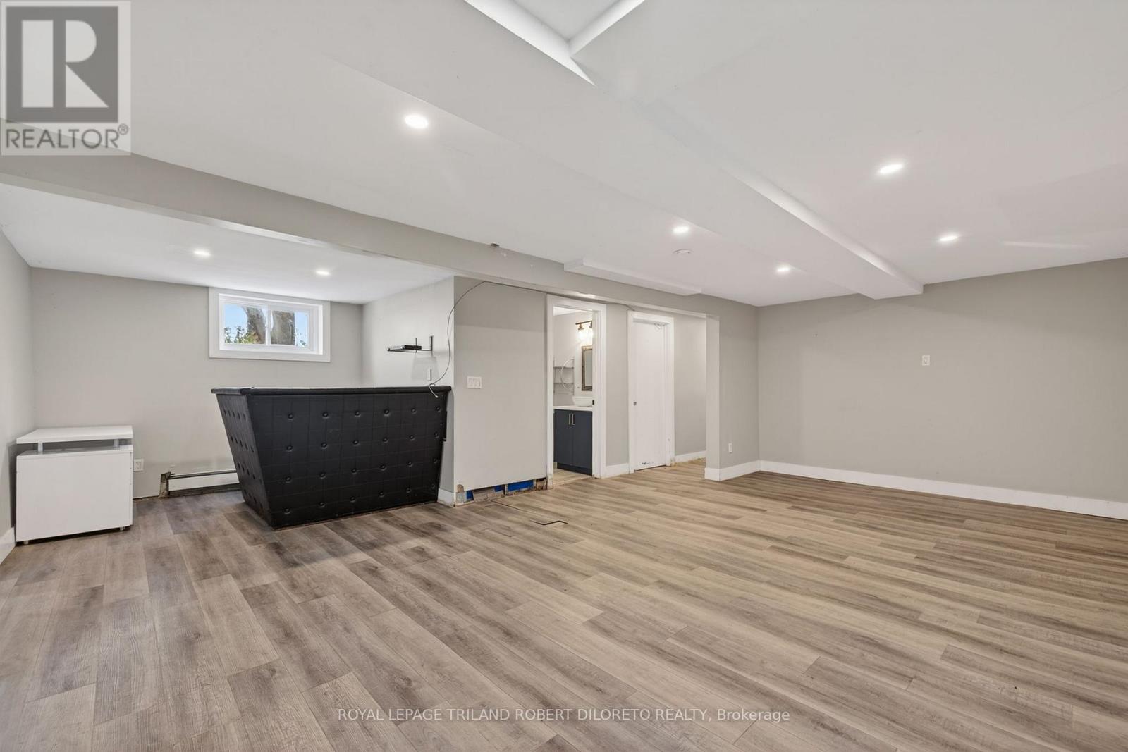 9755 Longwoods Road, Middlesex Centre, Ontario  N6P 1P2 - Photo 27 - X12603306