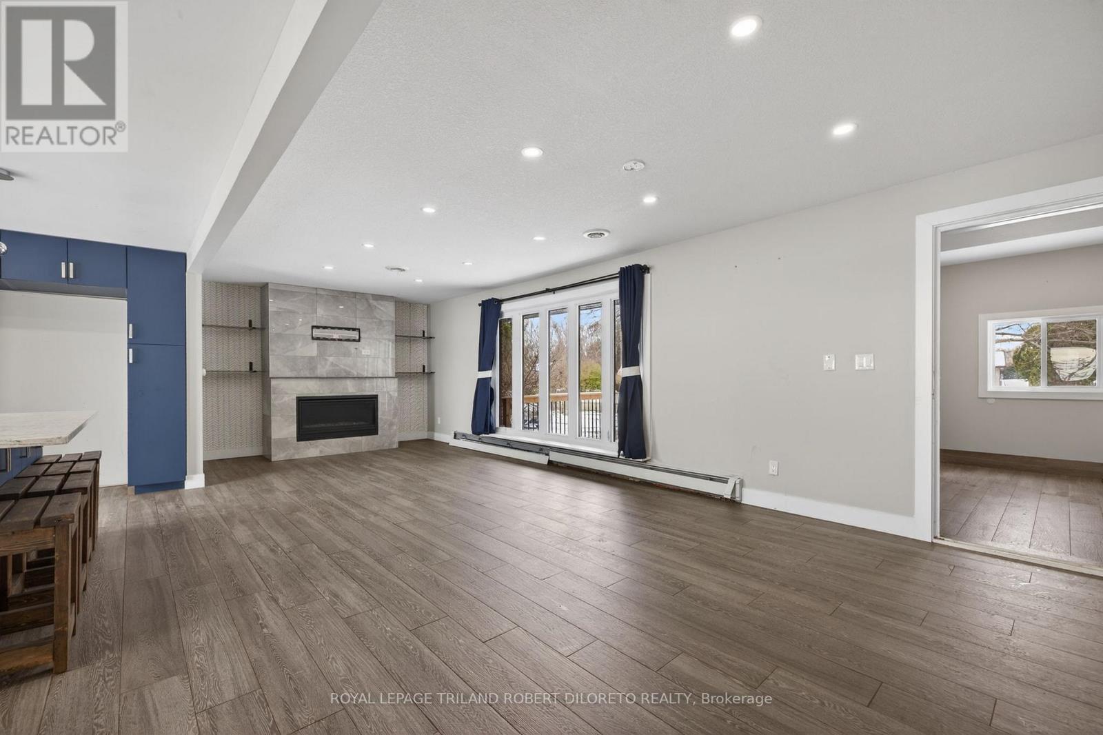 9755 Longwoods Road, Middlesex Centre, Ontario  N6P 1P2 - Photo 8 - X12603306