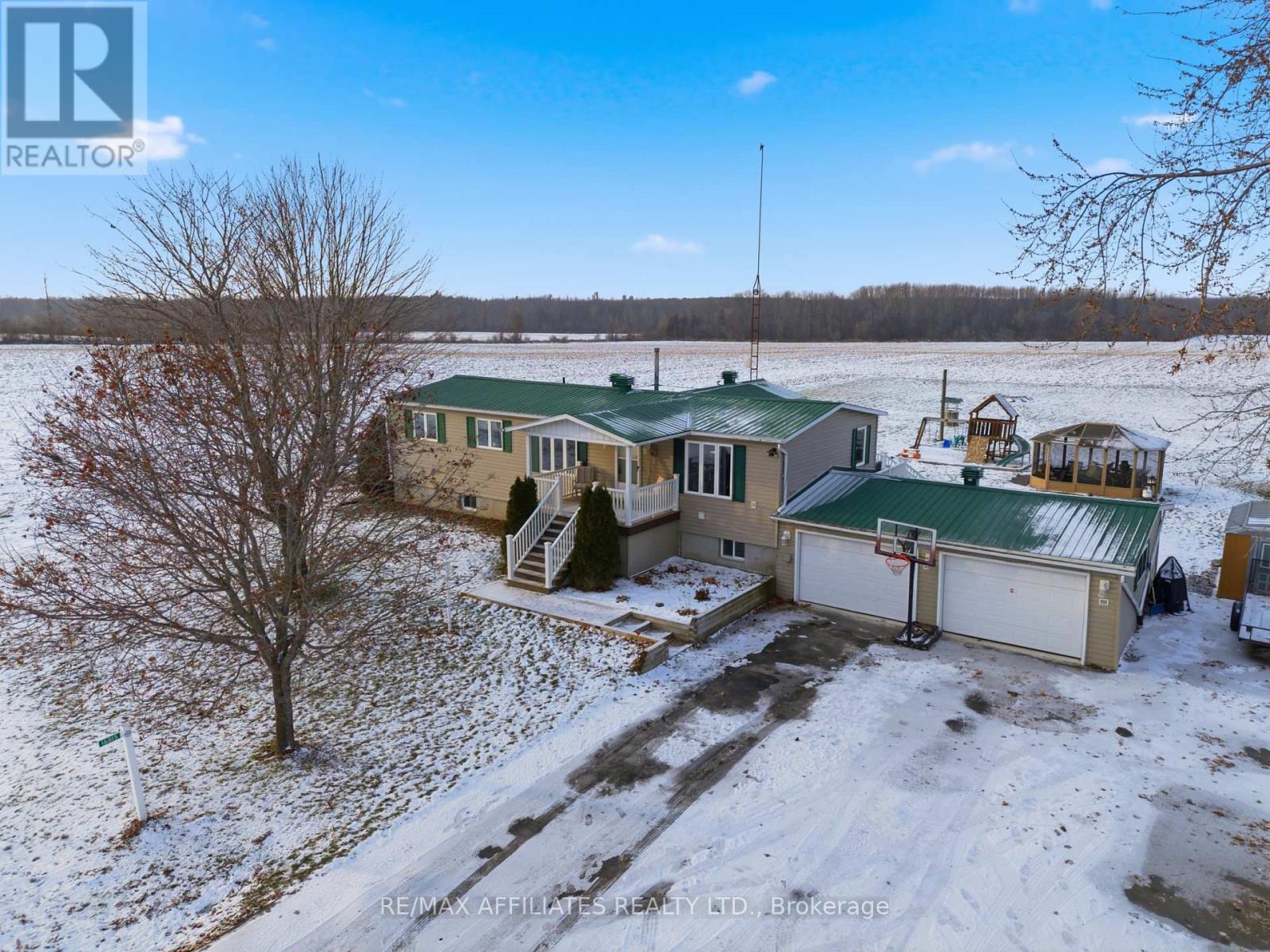 16815 RED TOWN ROAD, North Stormont, Ontario