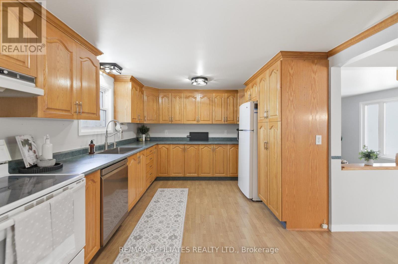 16815 Red Town Road, North Stormont, Ontario  K0C 1C0 - Photo 20 - X12603284