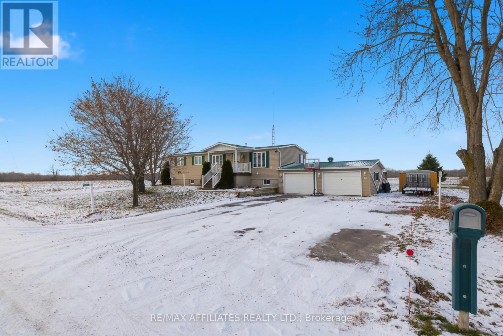 16815 Red Town Road, North Stormont, Ontario  K0C 1C0 - Photo 5 - X12603284