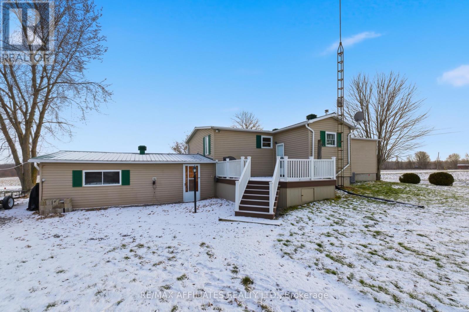 16815 Red Town Road, North Stormont, Ontario  K0C 1C0 - Photo 7 - X12603284