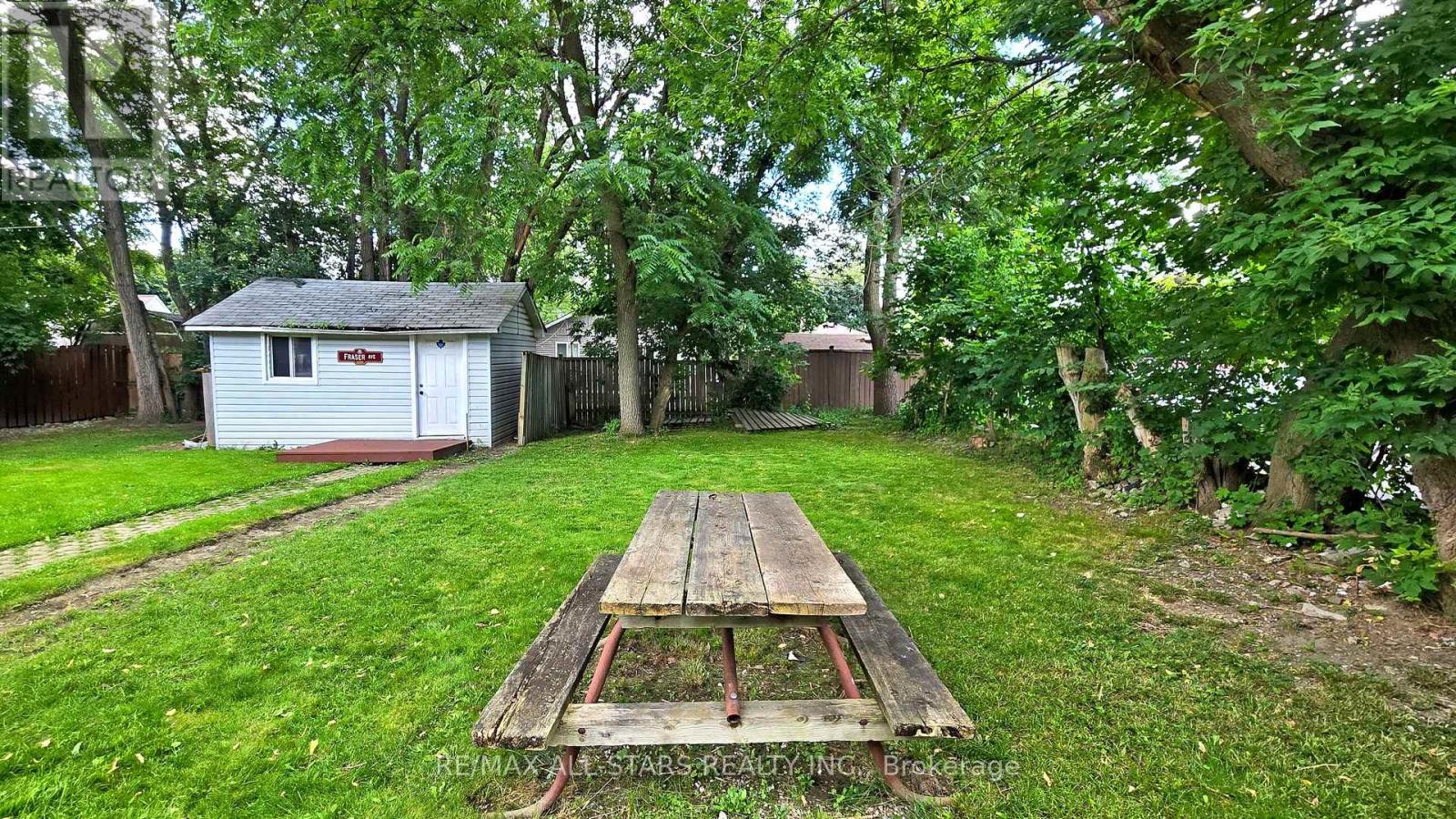 88 Elliott Street, Brampton, Ontario  L6Y 1W3 - Photo 27 - W12421355