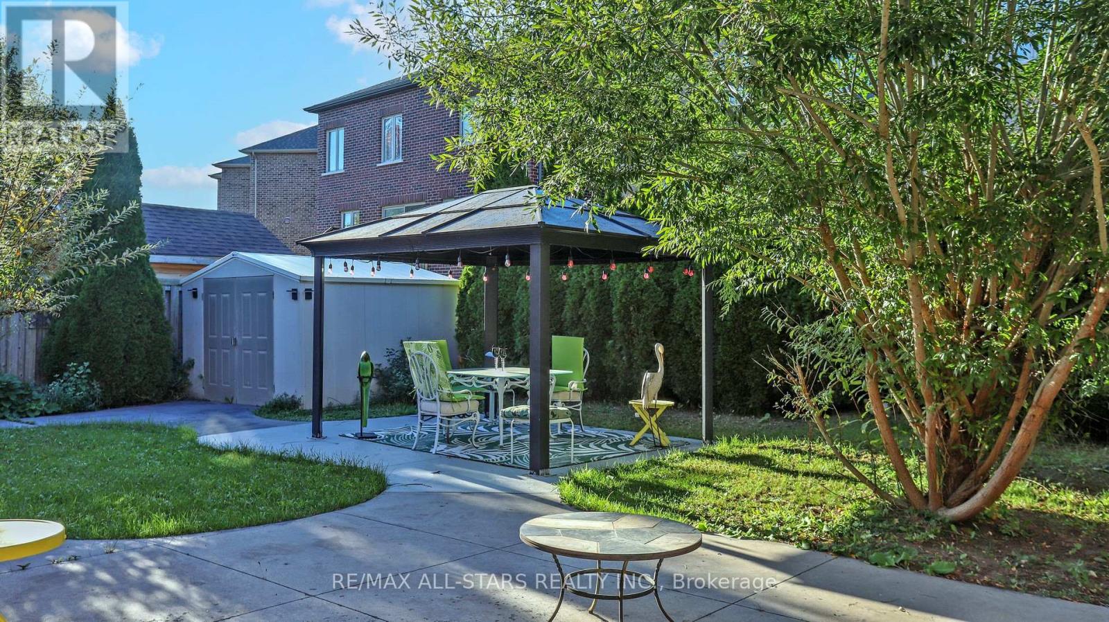 2400 Tesla Crescent, Oakville, Ontario  L6H 7T6 - Photo 44 - W12480334