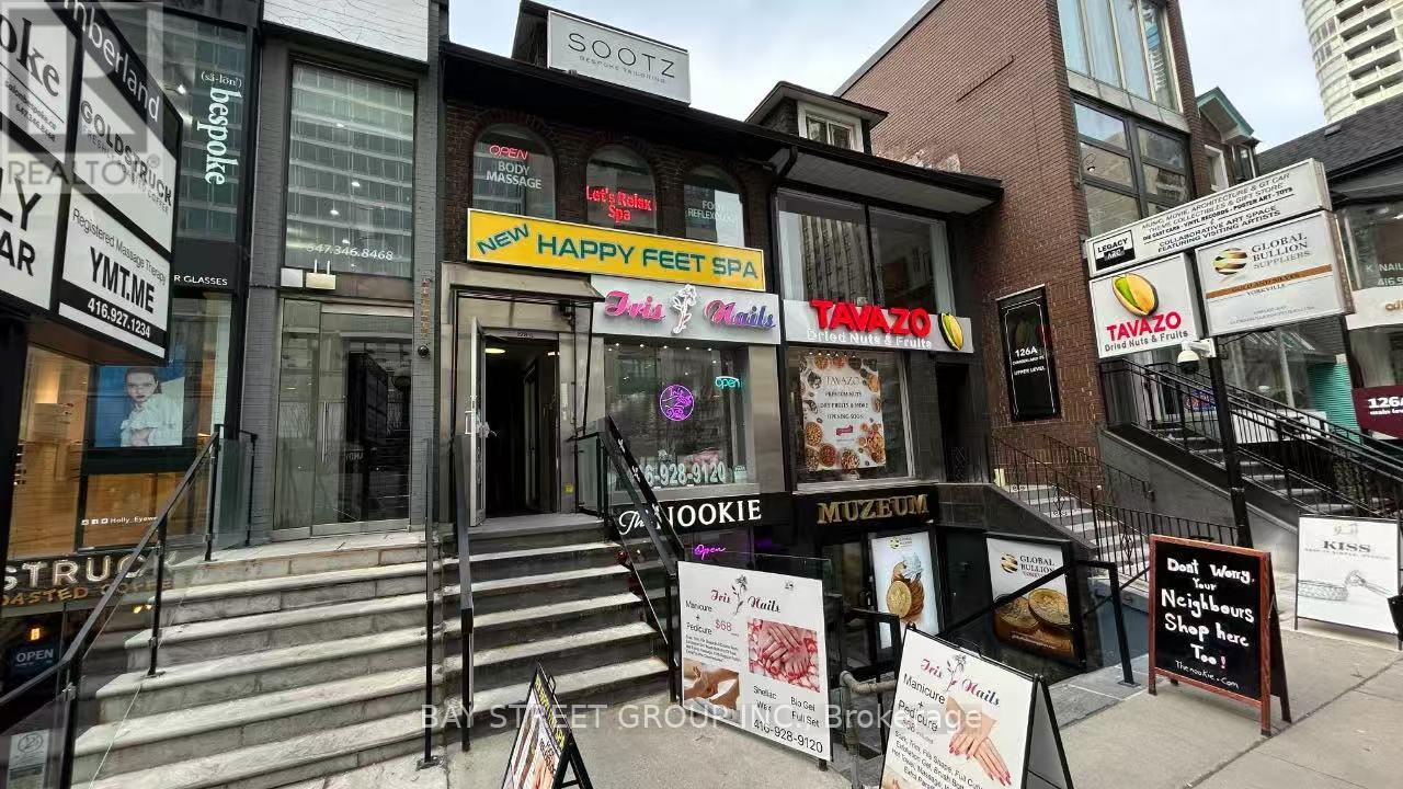 128 1/2 CUMBERLAND STREET, Toronto, Ontario