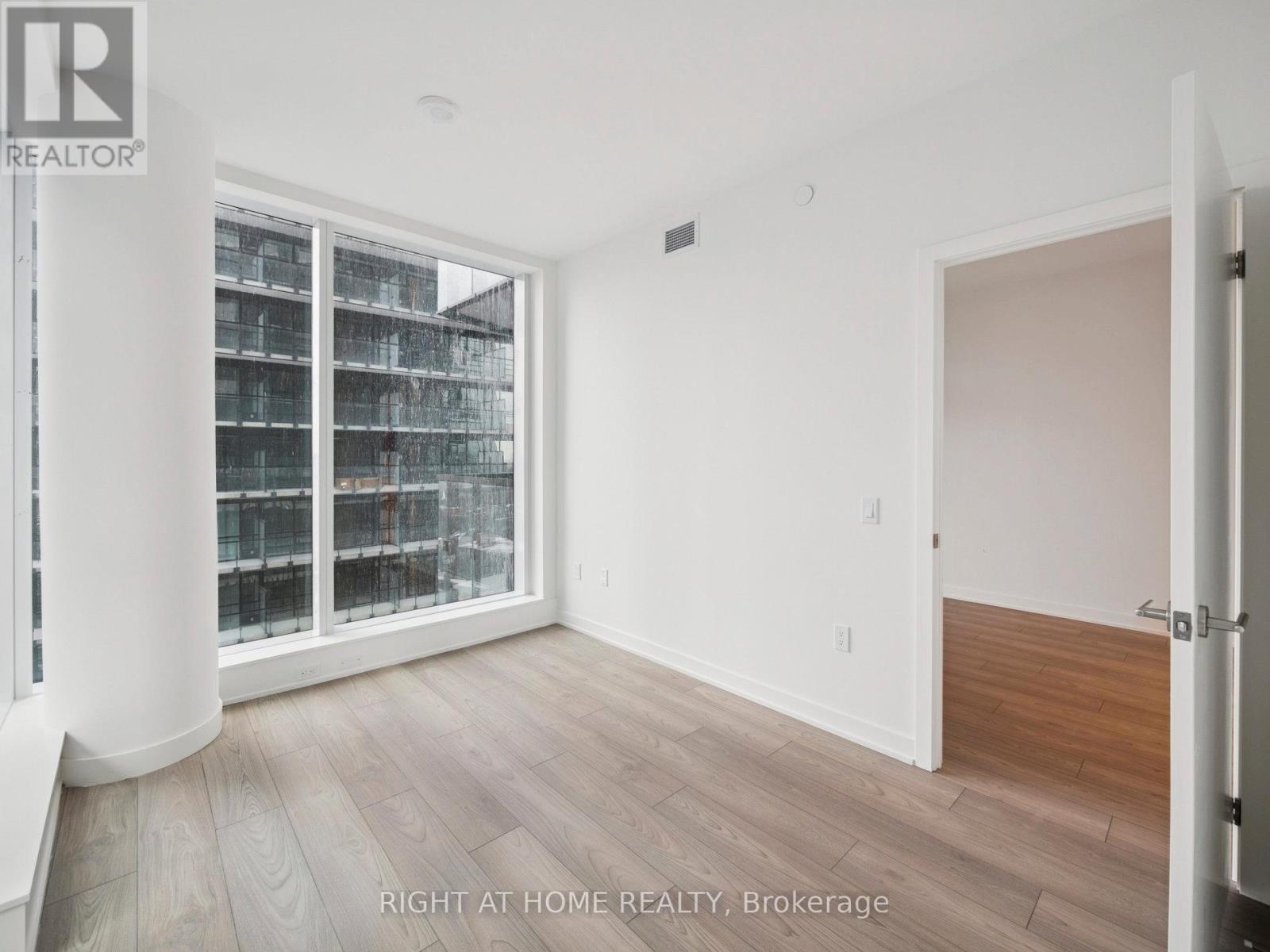 1705 - 110 Broadway Avenue, Toronto, Ontario  M4P 1V3 - Photo 35 - C12602798