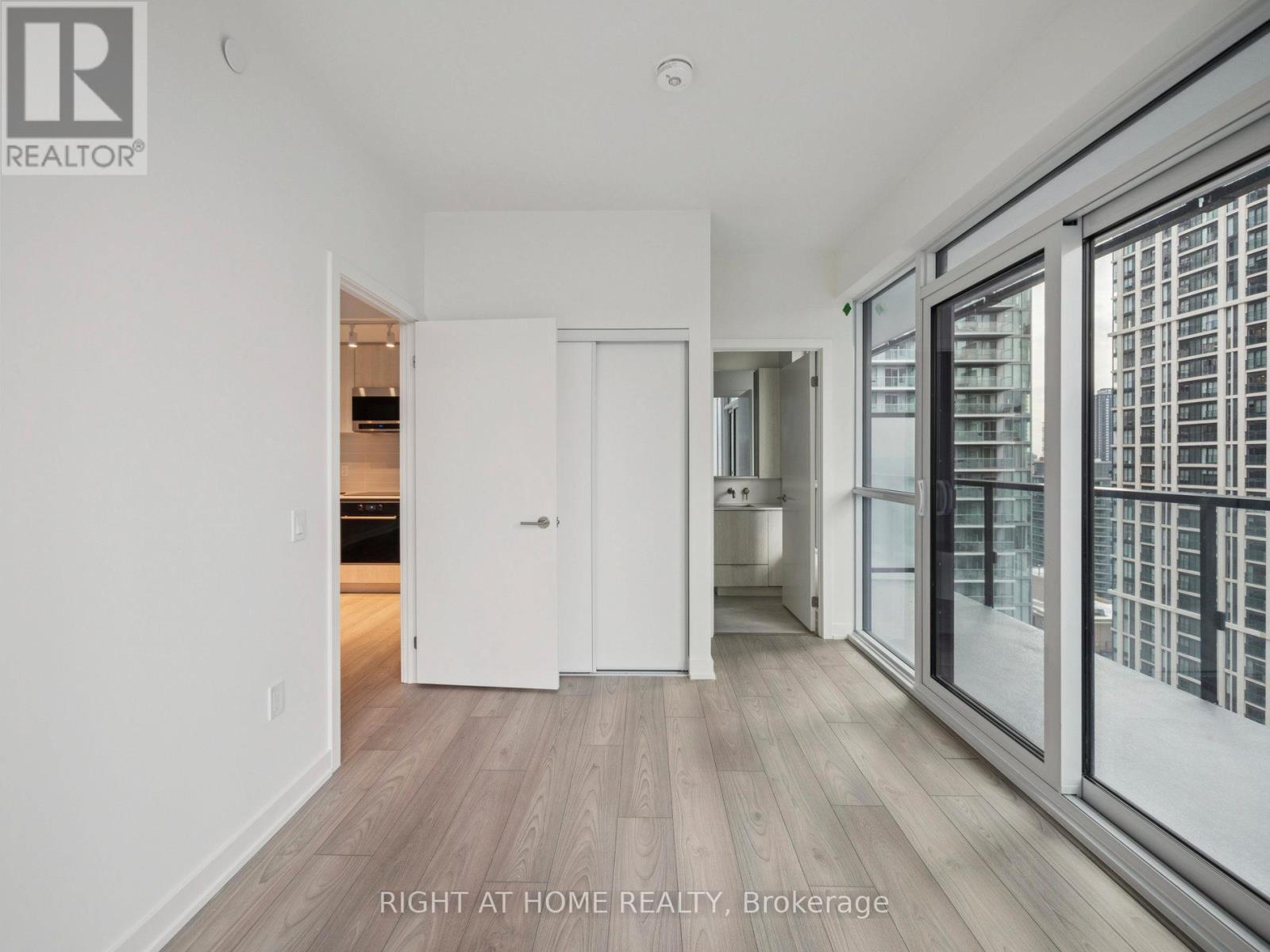 1705 - 110 Broadway Avenue, Toronto, Ontario  M4P 1V3 - Photo 36 - C12602798