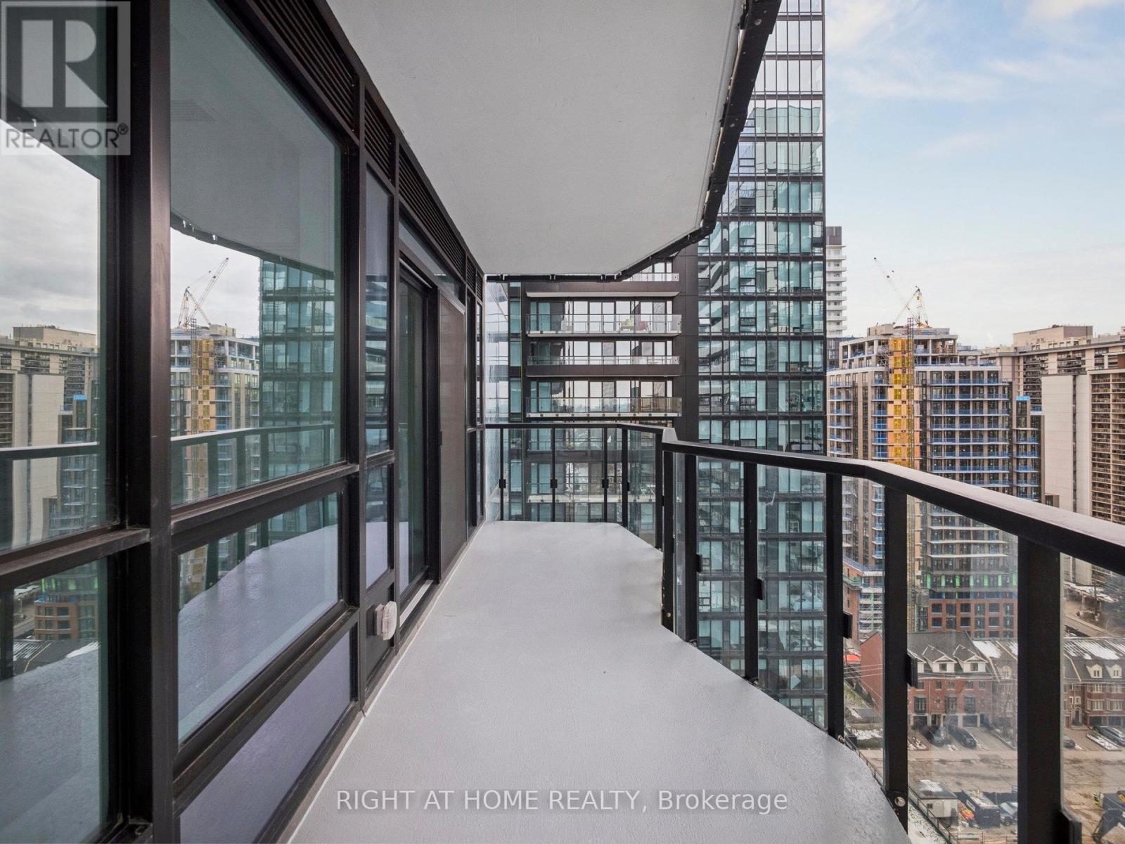 1705 - 110 Broadway Avenue, Toronto, Ontario  M4P 1V3 - Photo 46 - C12602798
