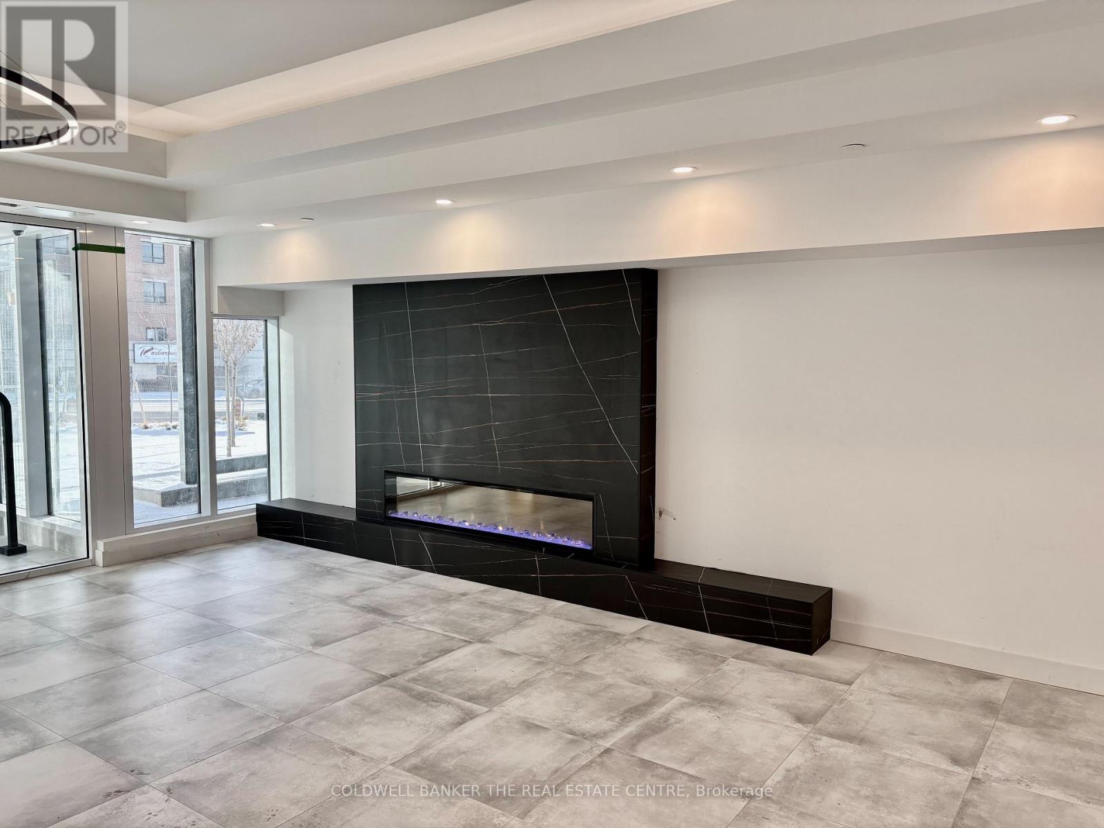 707 - 705 Davis Drive, Newmarket, Ontario  L3Y 7J1 - Photo 3 - N12603274