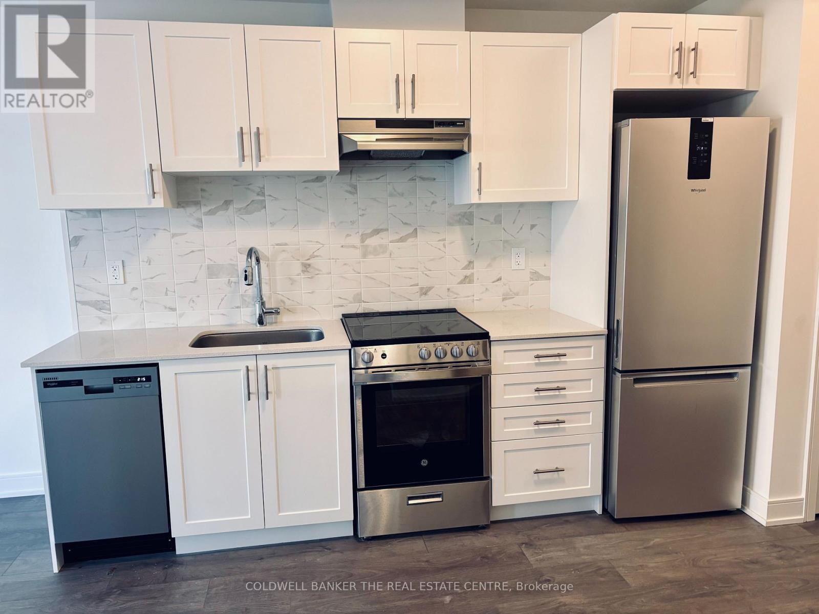 707 - 705 Davis Drive, Newmarket, Ontario  L3Y 7J1 - Photo 9 - N12603274