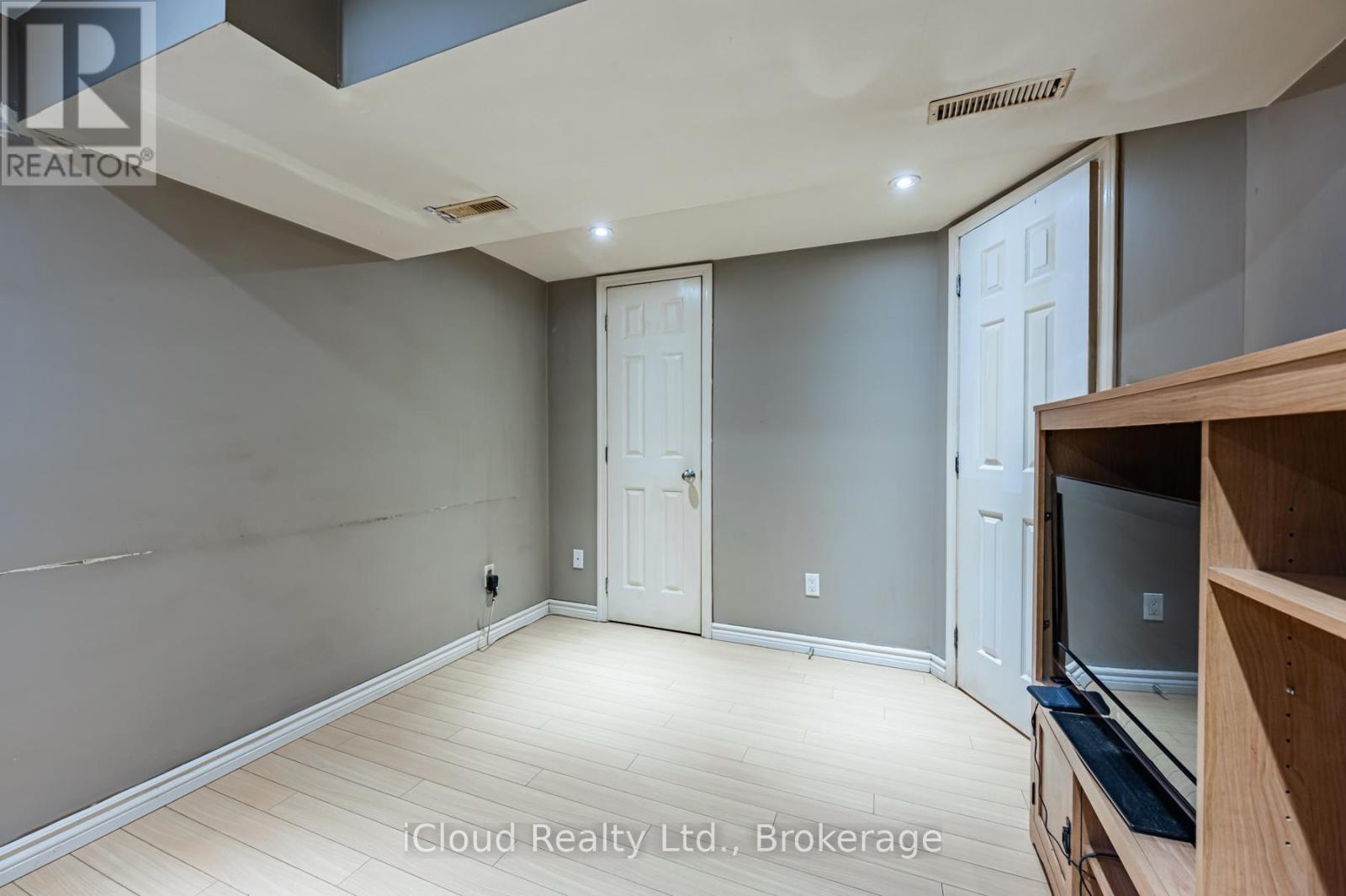 331 Archdekin Drive, Brampton, Ontario  L6V 1Z6 - Photo 32 - W12603278