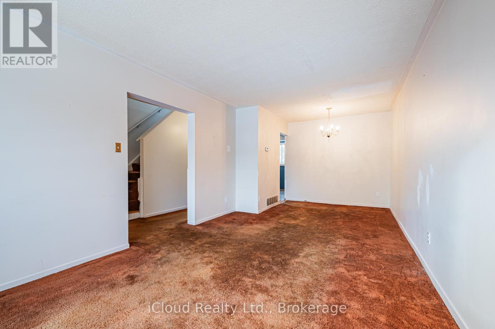 331 Archdekin Drive, Brampton, Ontario  L6V 1Z6 - Photo 7 - W12603278