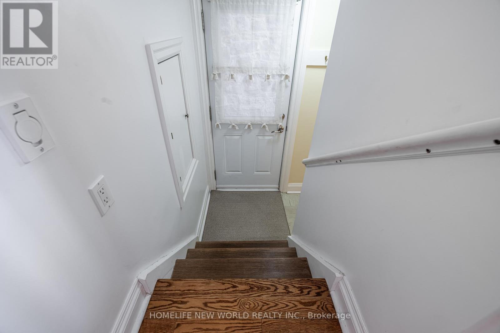 1107 Royal York Road, Toronto, Ontario  M8X 2G8 - Photo 23 - W12603298