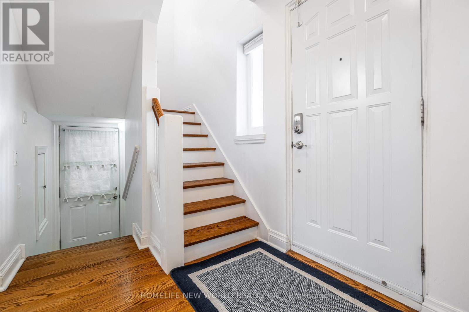 1107 Royal York Road, Toronto, Ontario  M8X 2G8 - Photo 4 - W12603298