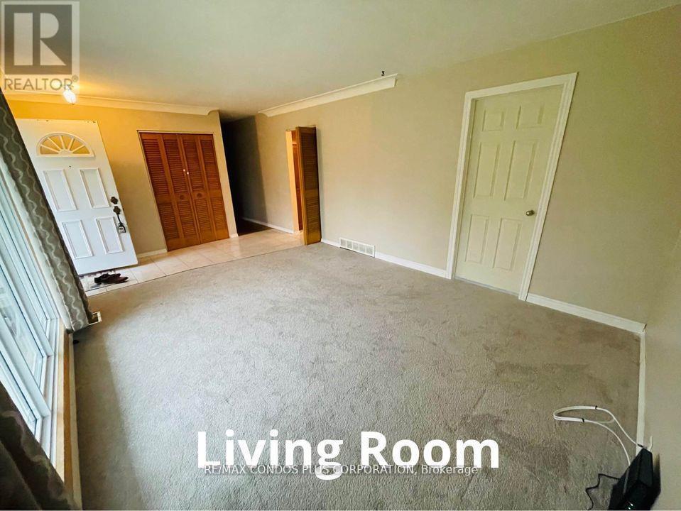 4071 Churchill Drive, Windsor, Ontario N9G 2E6 - Photo 2 - X12603252