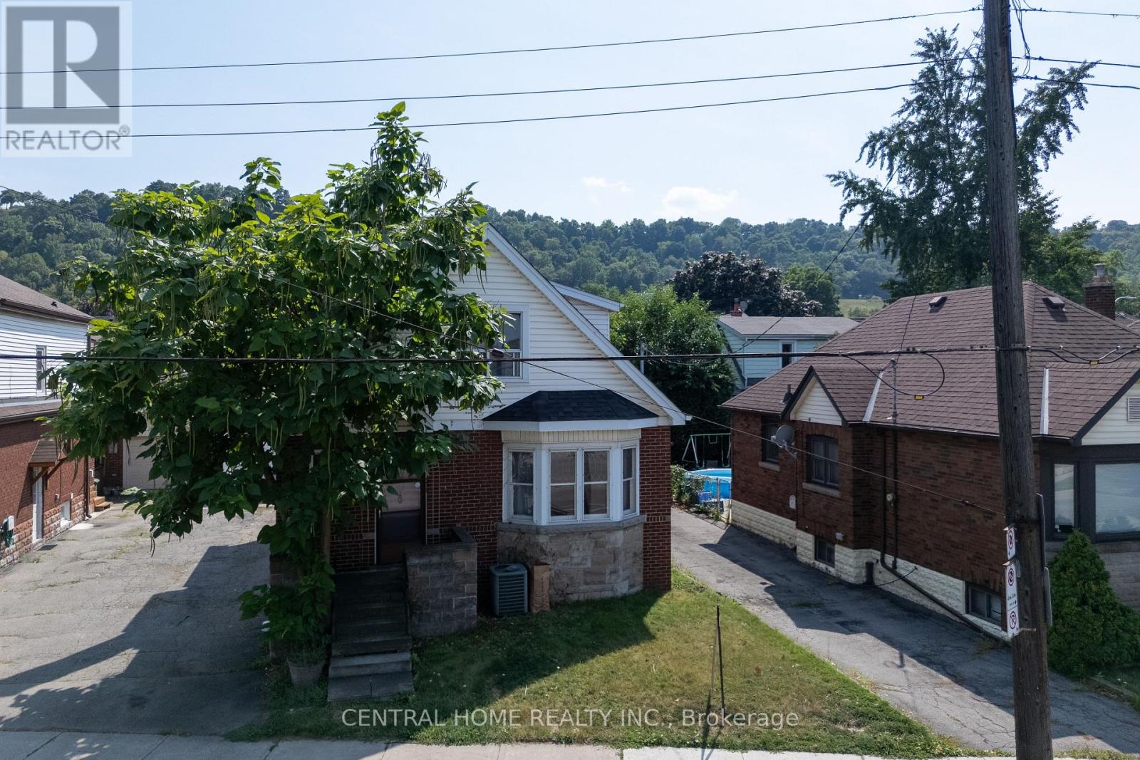 1650 King Street E, Hamilton, Ontario L8K 1T9 - Photo 2 - X12603270