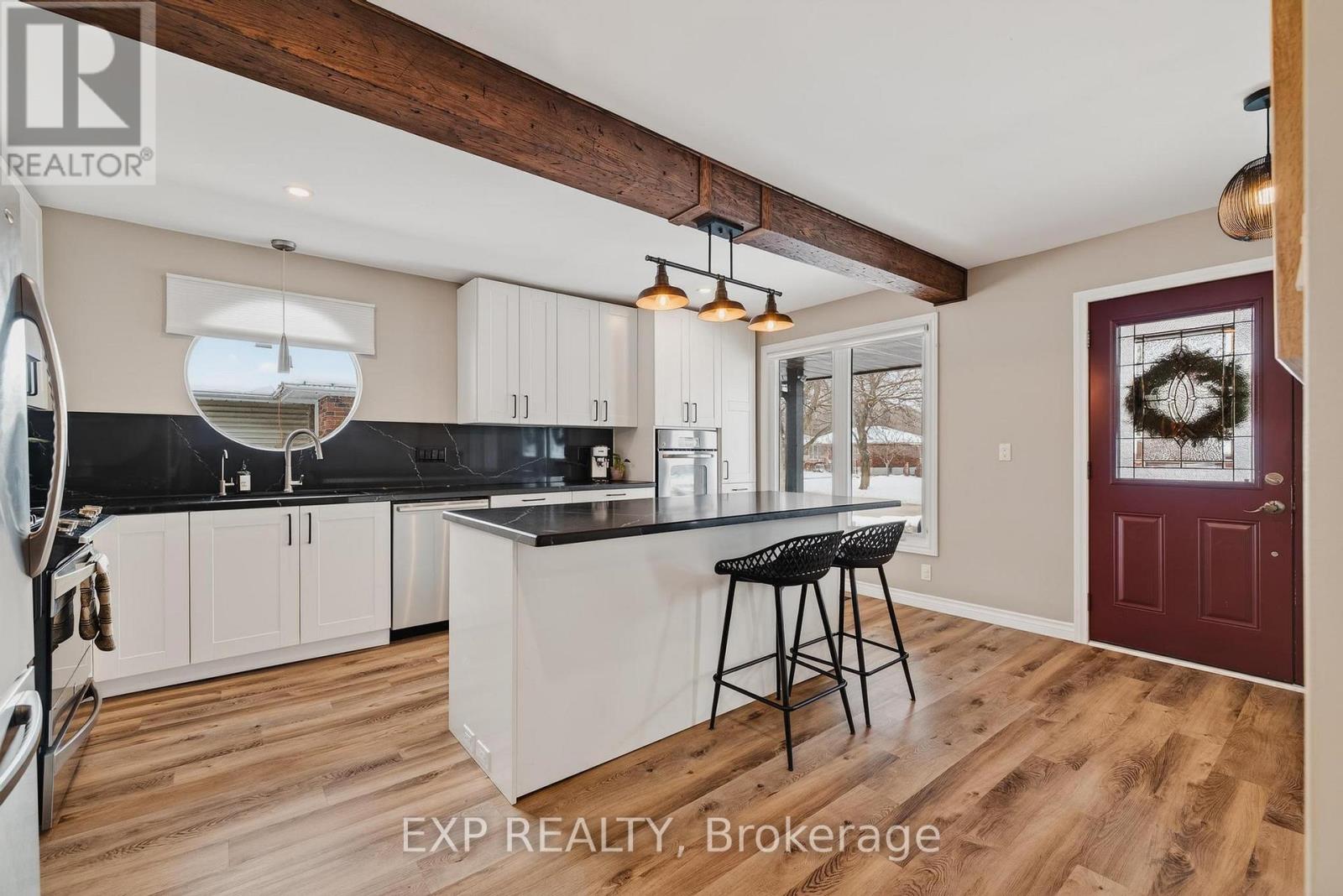 134 Pusey Boulevard, Brantford, Ontario N3R 2S5 - Photo 8 - X12603280