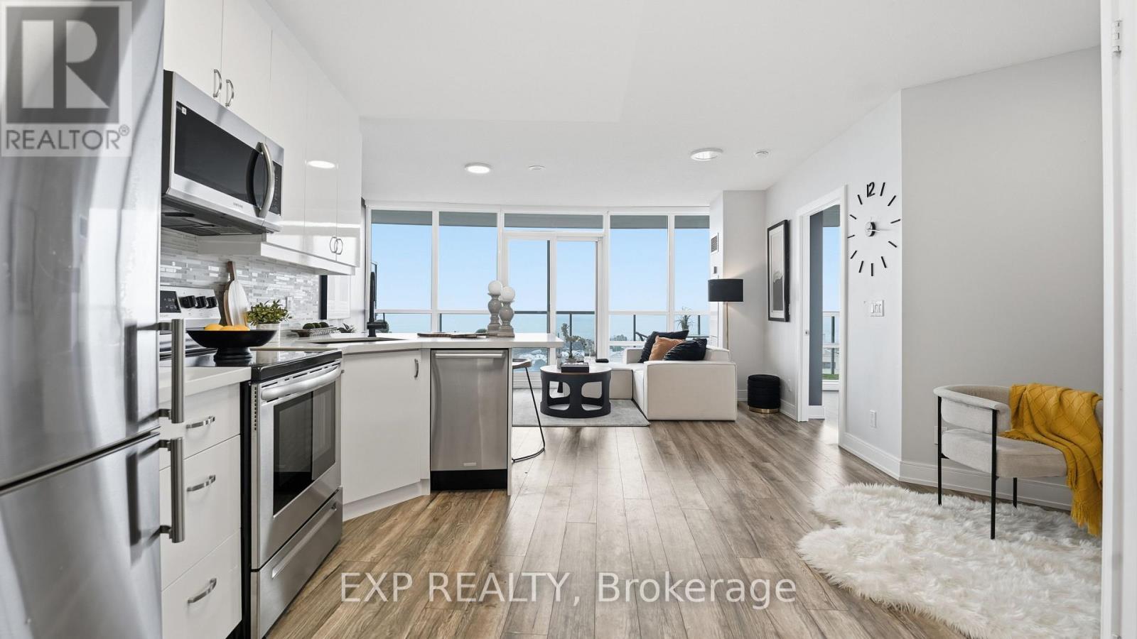 1908 - 2240 Lake Shore Boulevard W, Toronto, Ontario M8V 0B1 - Photo 11 - W12602306