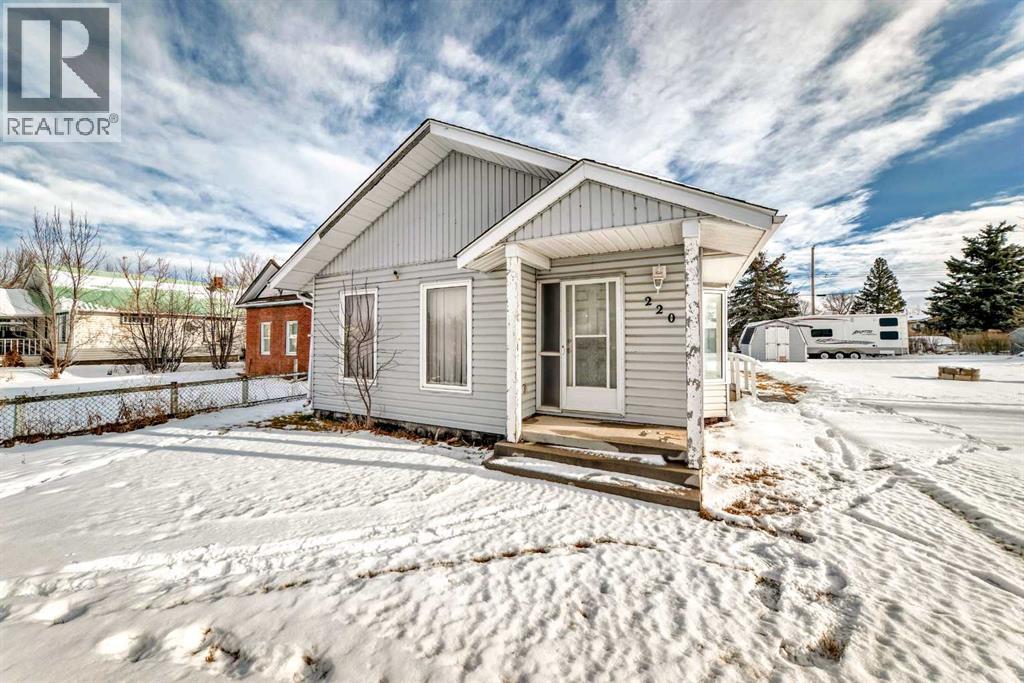220 Haskayne Avenue, Gleichen, Alberta T0J 0B6 - Photo 7 - A2273502