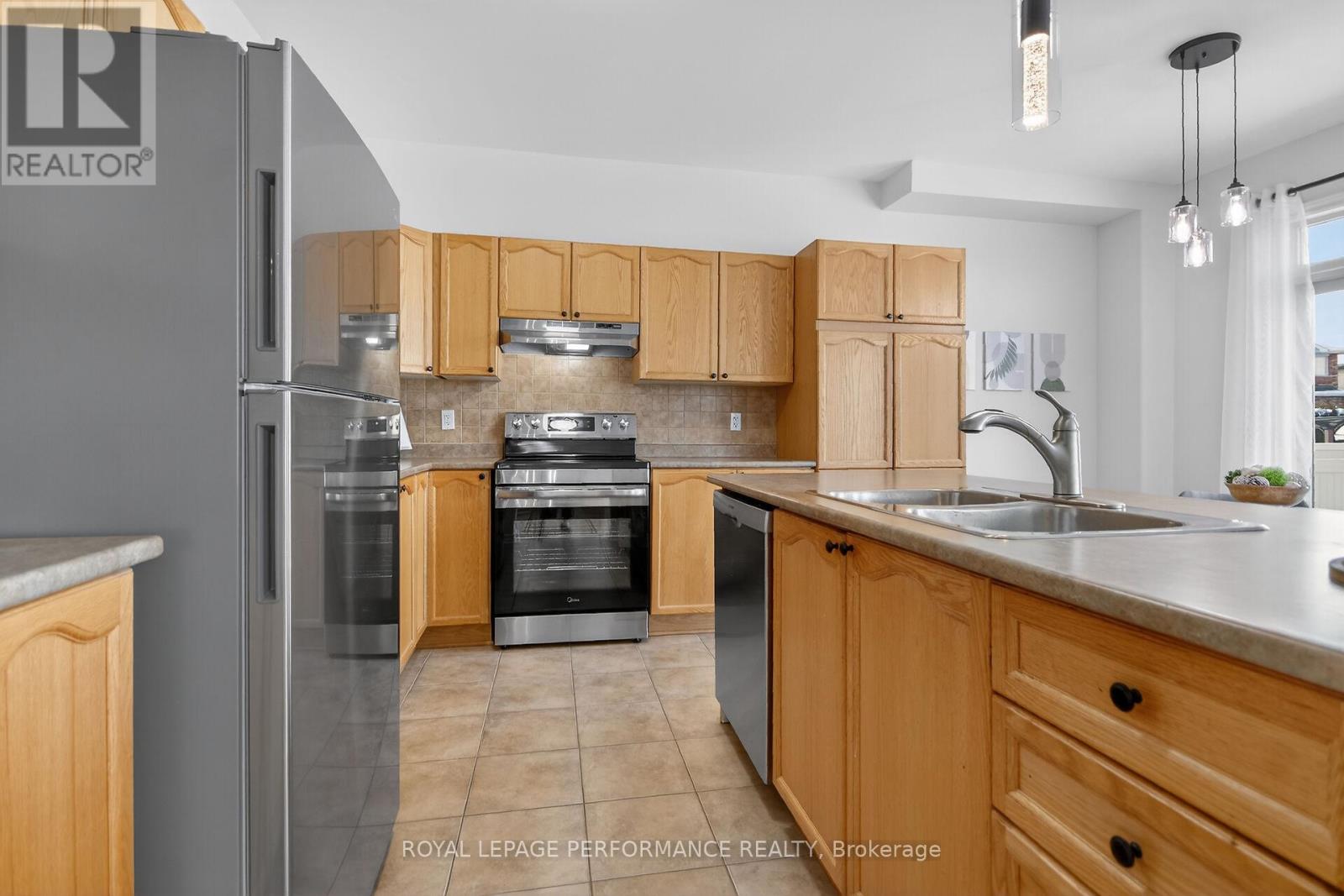 1910 Schroeder Crescent, Ottawa, Ontario  K4A 4P8 - Photo 21 - X12603318