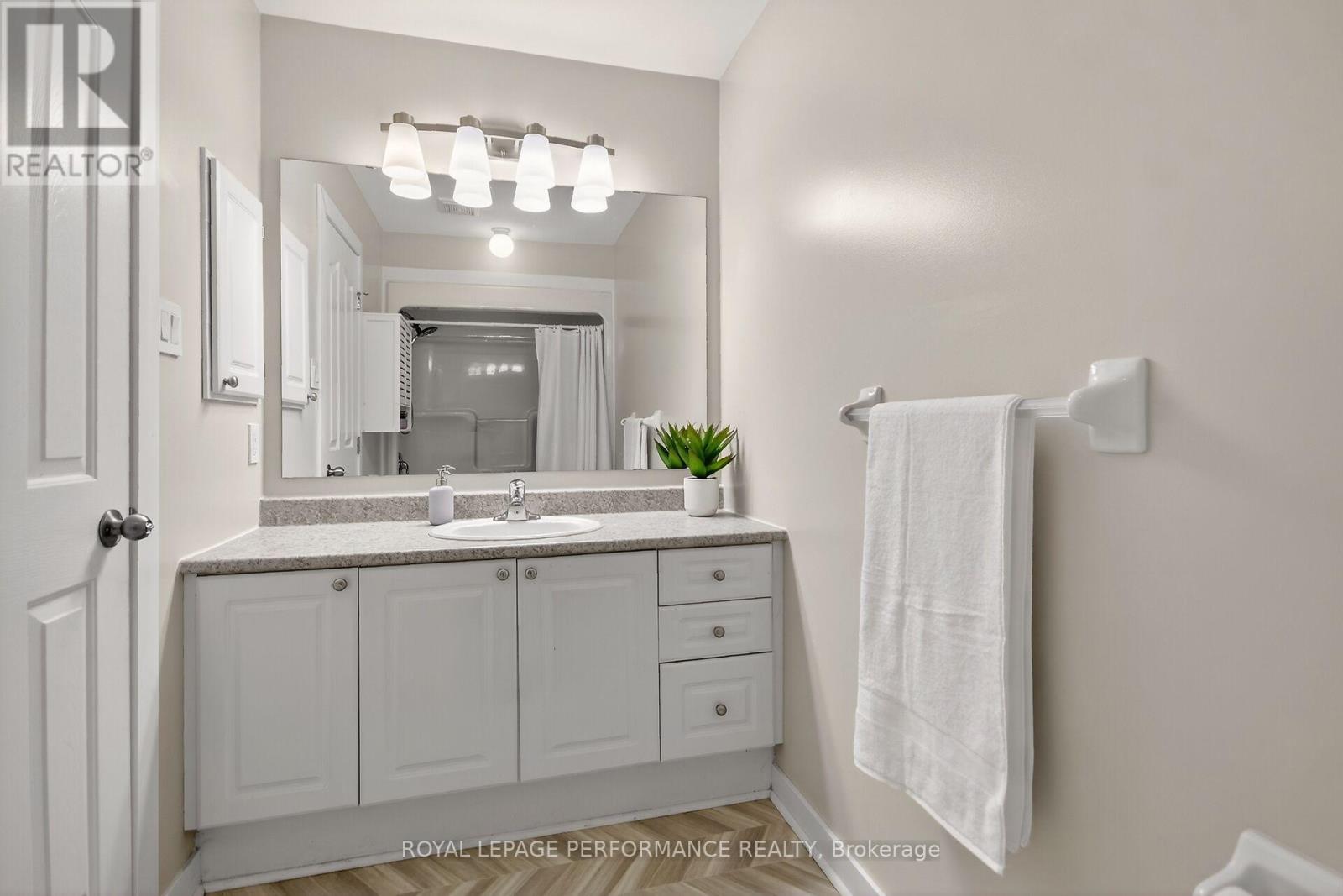 1910 Schroeder Crescent, Ottawa, Ontario  K4A 4P8 - Photo 41 - X12603318