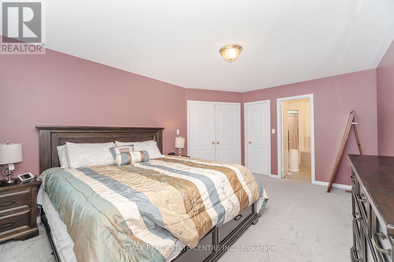 23 Quailvalley Drive, Brampton, Ontario L6R 0N3 - Photo 22 - W12603030