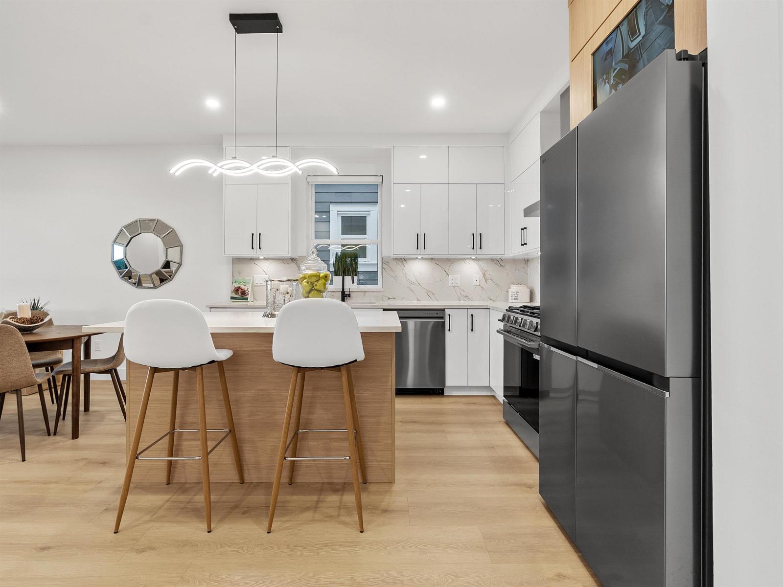 101 16693 16 Avenue, Surrey, British Columbia  V3Z 0T3 - Photo 4 - R3051407