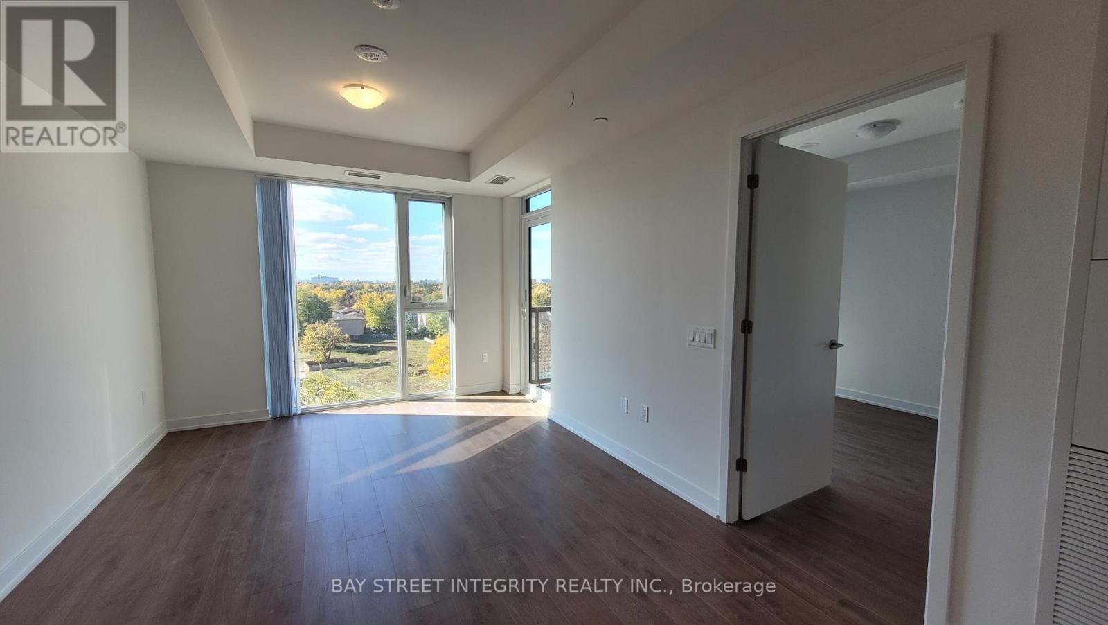 726 - 5858 Yonge Street, Toronto, Ontario M2M 3T3 - Photo 7 - C12603308