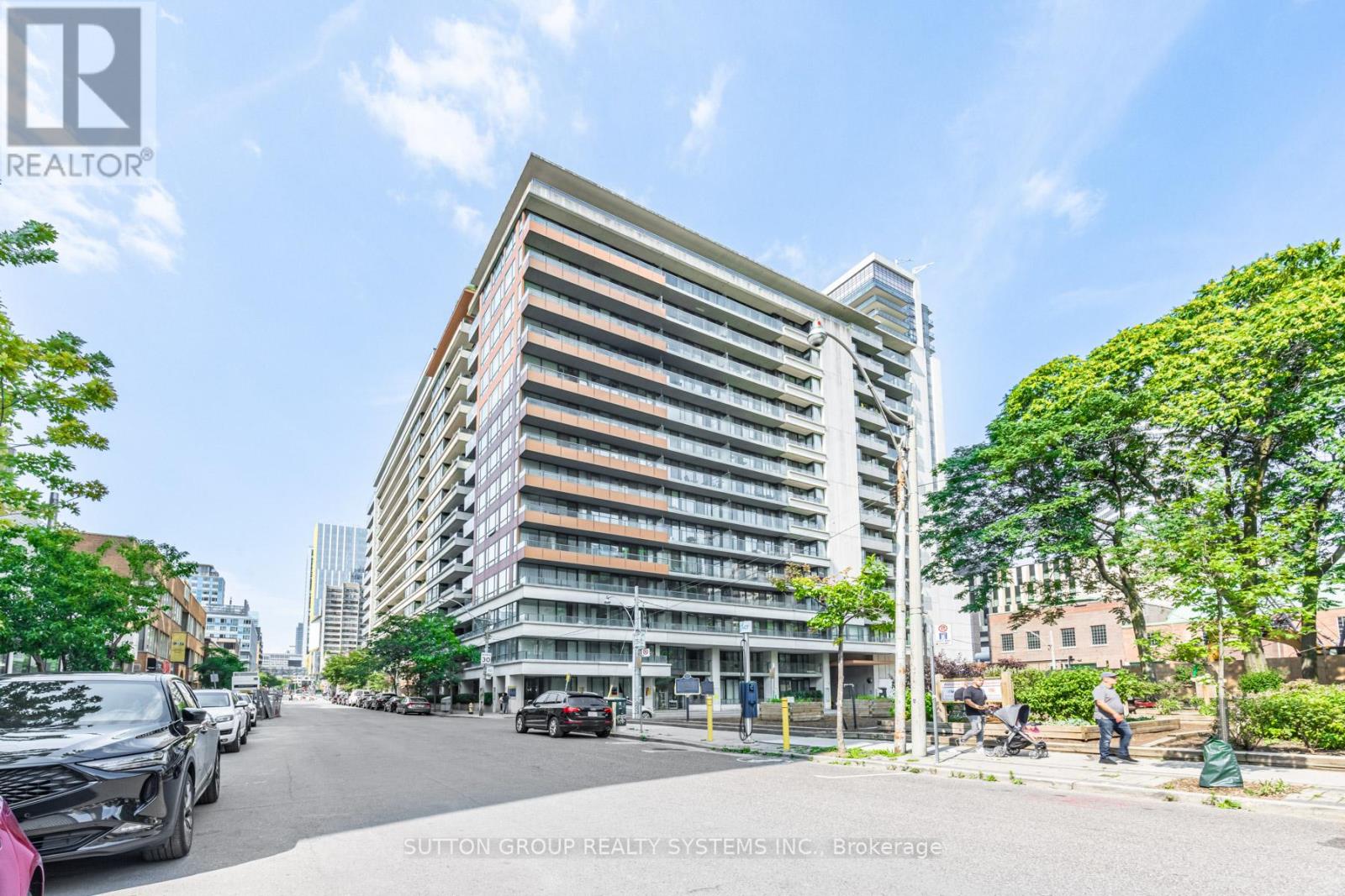 735 - 111 ELIZABETH STREET, Toronto, Ontario