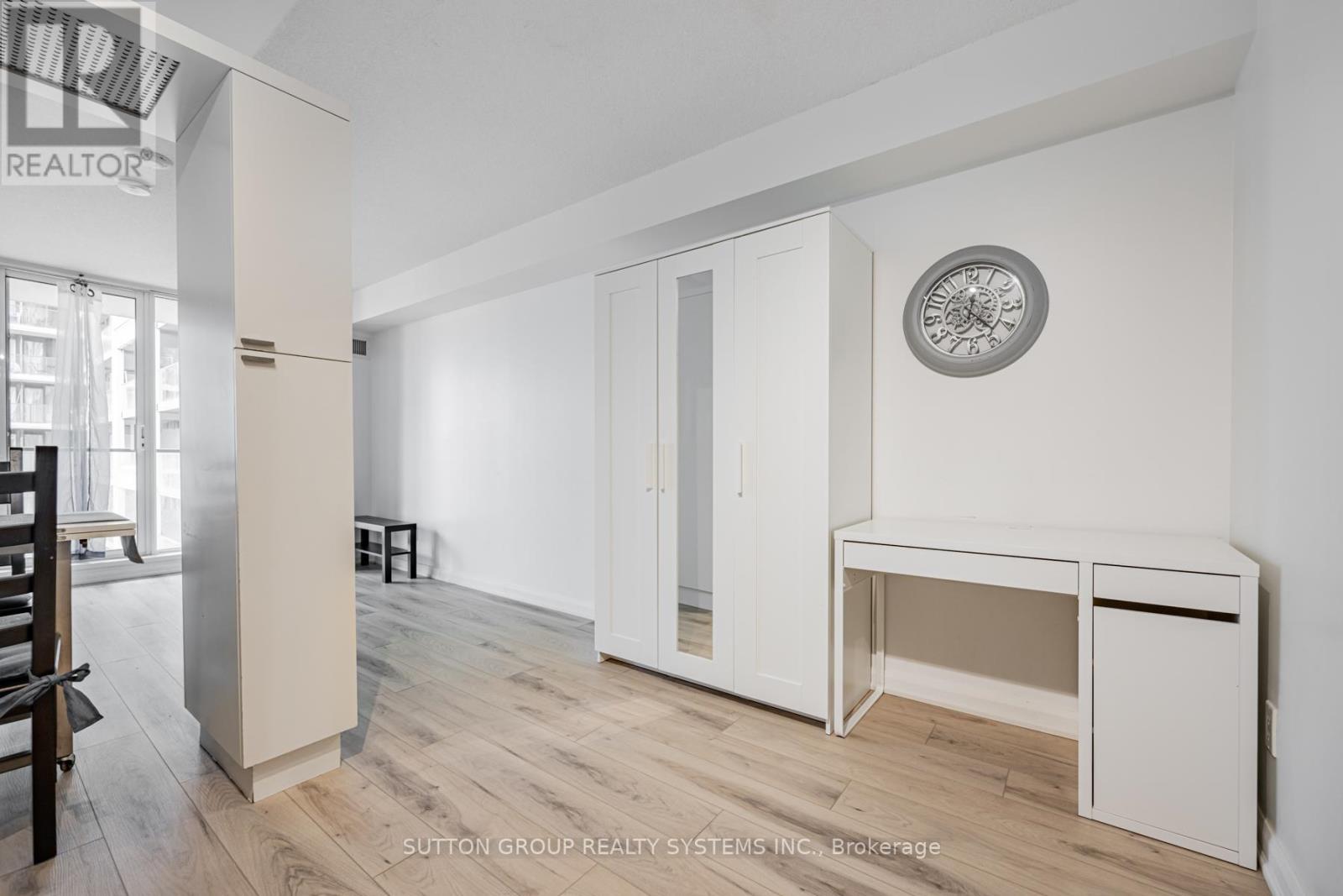 735 - 111 Elizabeth Street, Toronto, Ontario M5G 1P7 - Photo 13 - C12603310