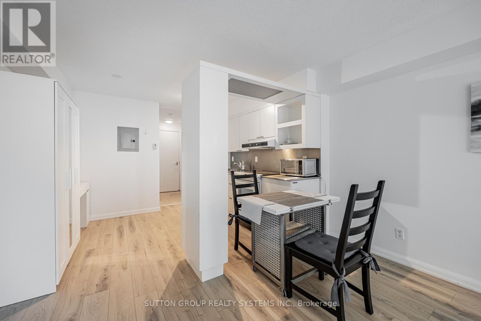 735 - 111 Elizabeth Street, Toronto, Ontario M5G 1P7 - Photo 14 - C12603310