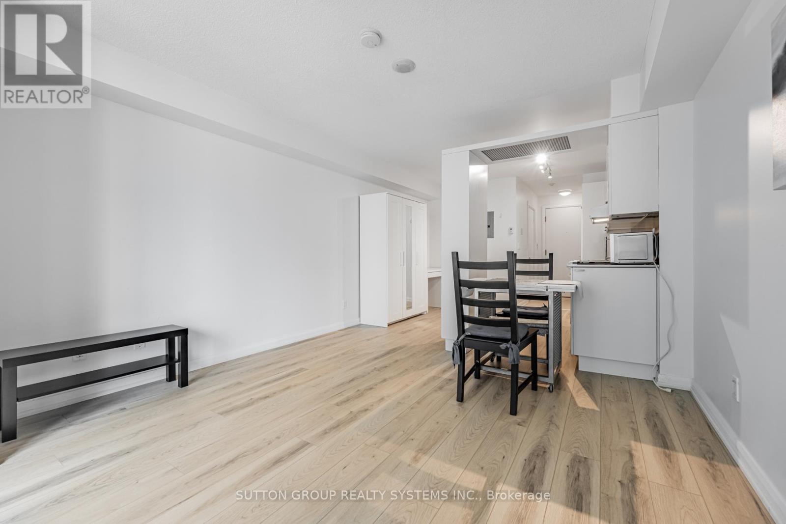 735 - 111 Elizabeth Street, Toronto, Ontario M5G 1P7 - Photo 16 - C12603310