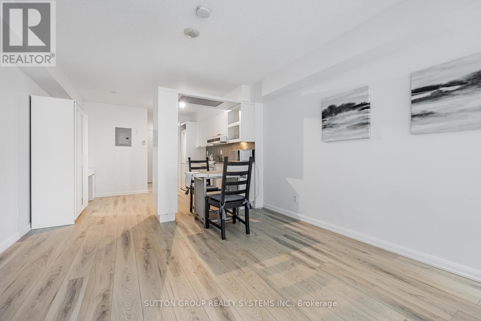 735 - 111 Elizabeth Street, Toronto, Ontario M5G 1P7 - Photo 17 - C12603310