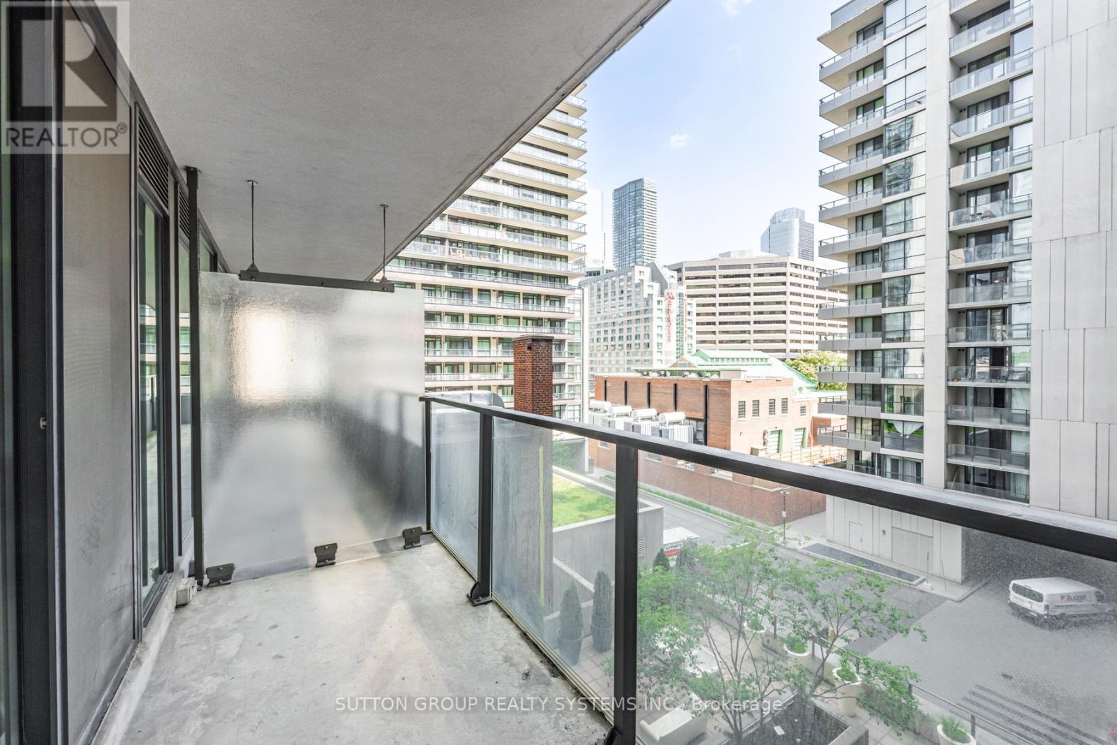 735 - 111 Elizabeth Street, Toronto, Ontario M5G 1P7 - Photo 22 - C12603310