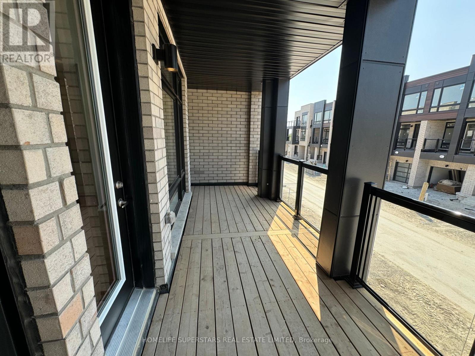 15 Chiffon Street, Vaughan, Ontario  L4L 0M6 - Photo 12 - N12603320