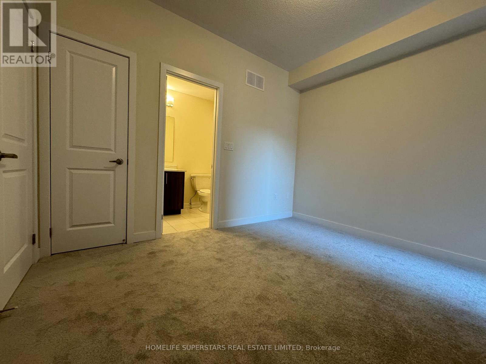 15 Chiffon Street, Vaughan, Ontario  L4L 0M6 - Photo 19 - N12603320