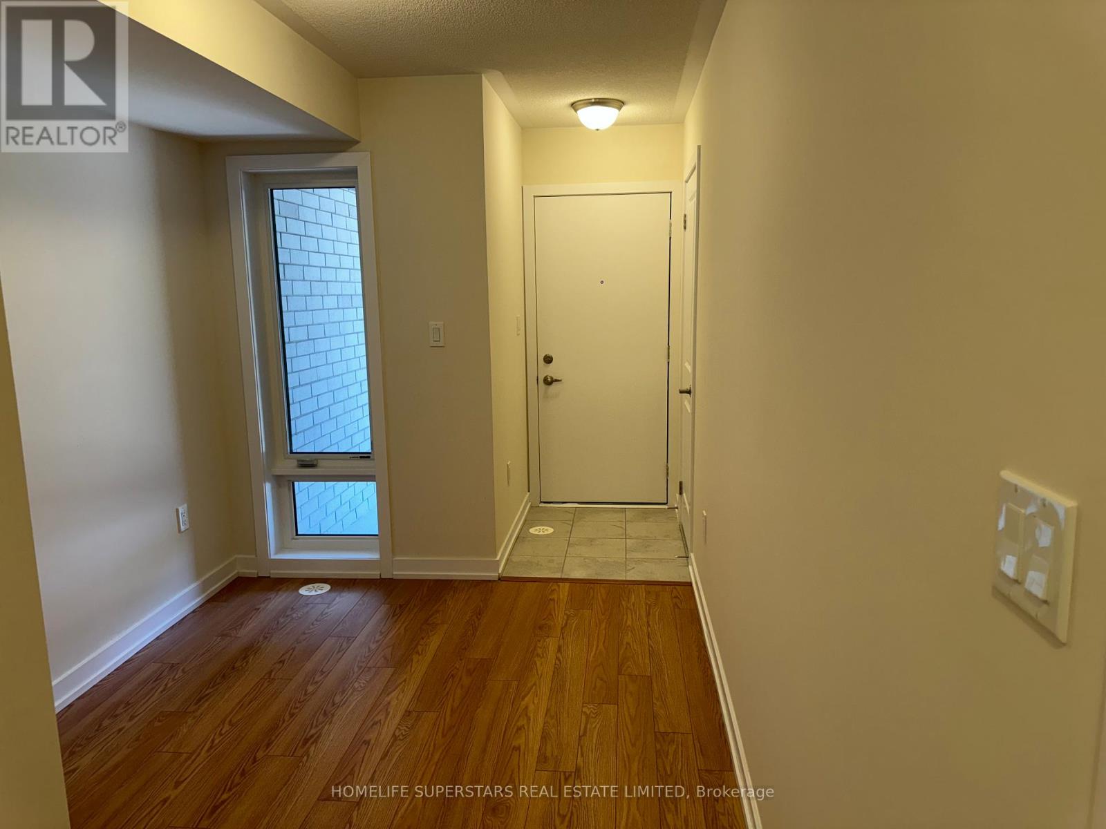 15 Chiffon Street, Vaughan, Ontario  L4L 0M6 - Photo 2 - N12603320