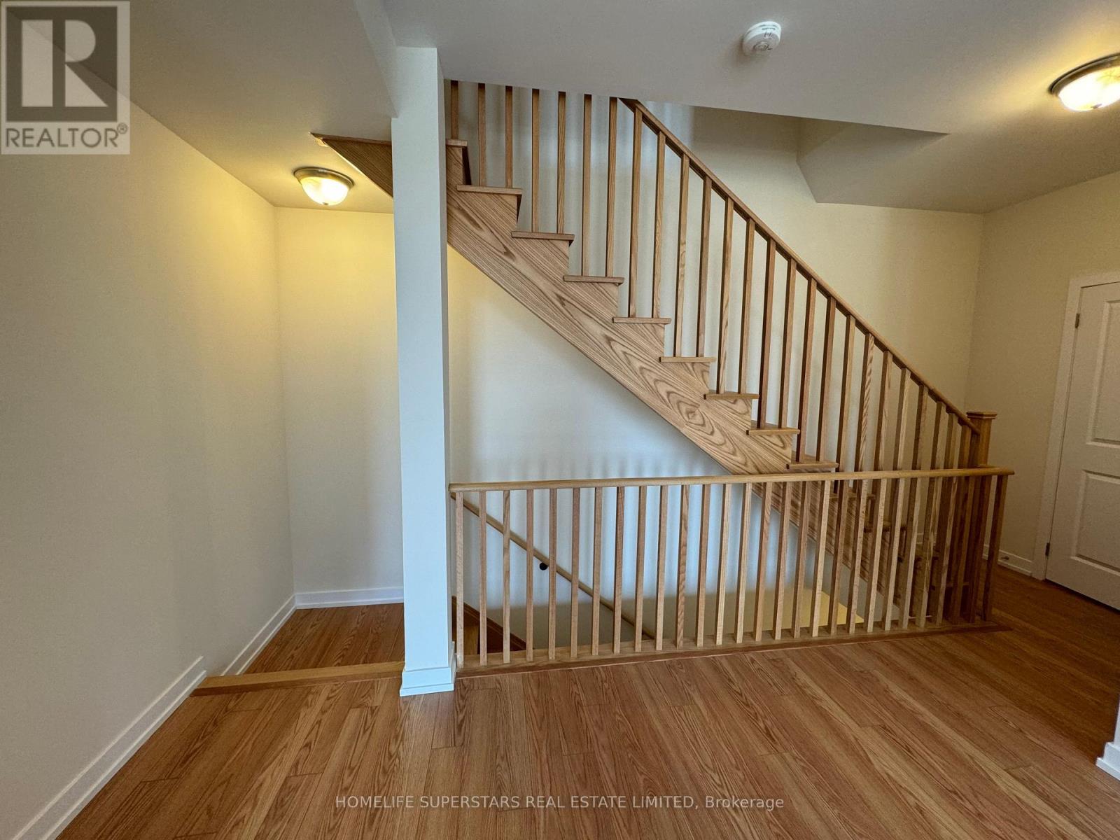 15 Chiffon Street, Vaughan, Ontario  L4L 0M6 - Photo 7 - N12603320