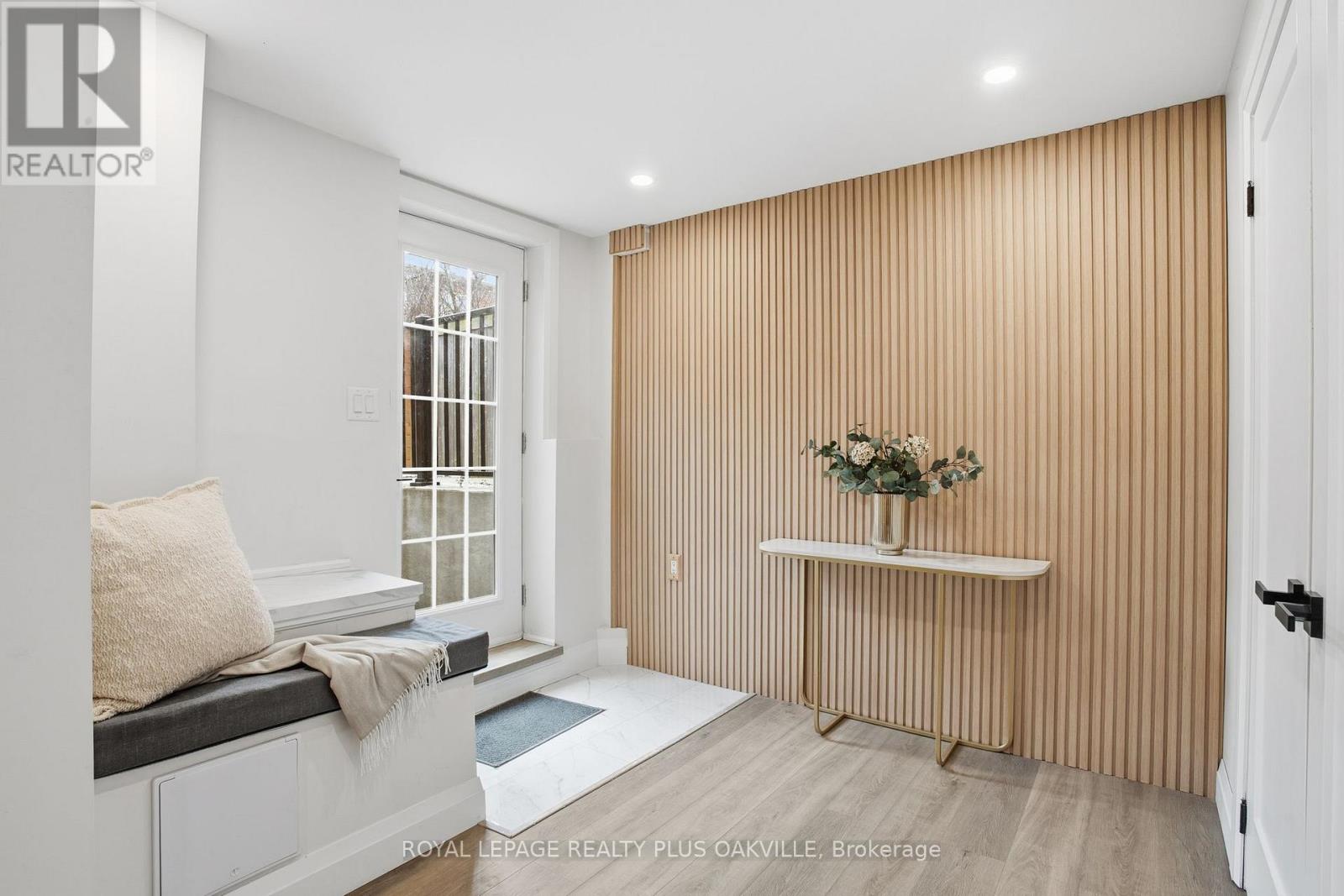 3488 Rebecca Street, Oakville, Ontario  L6L 6X9 - Photo 33 - W12603314