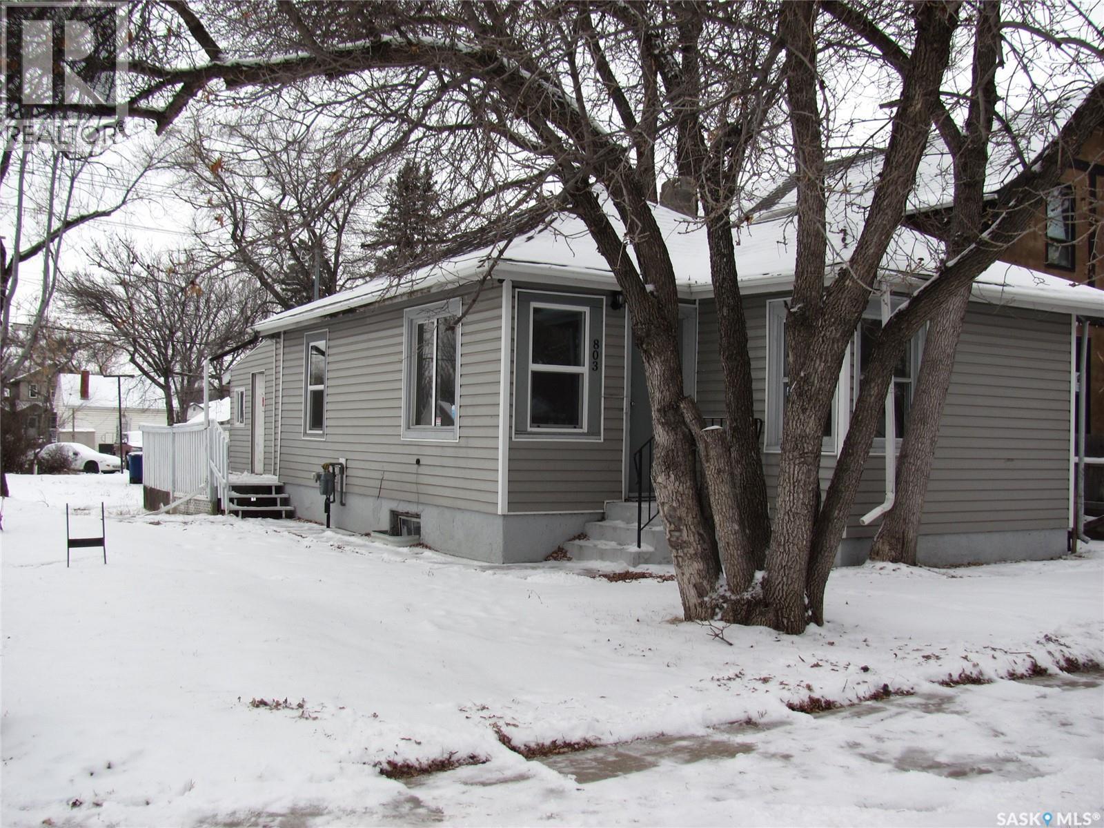 803 I AVENUE N, Saskatoon, Saskatchewan