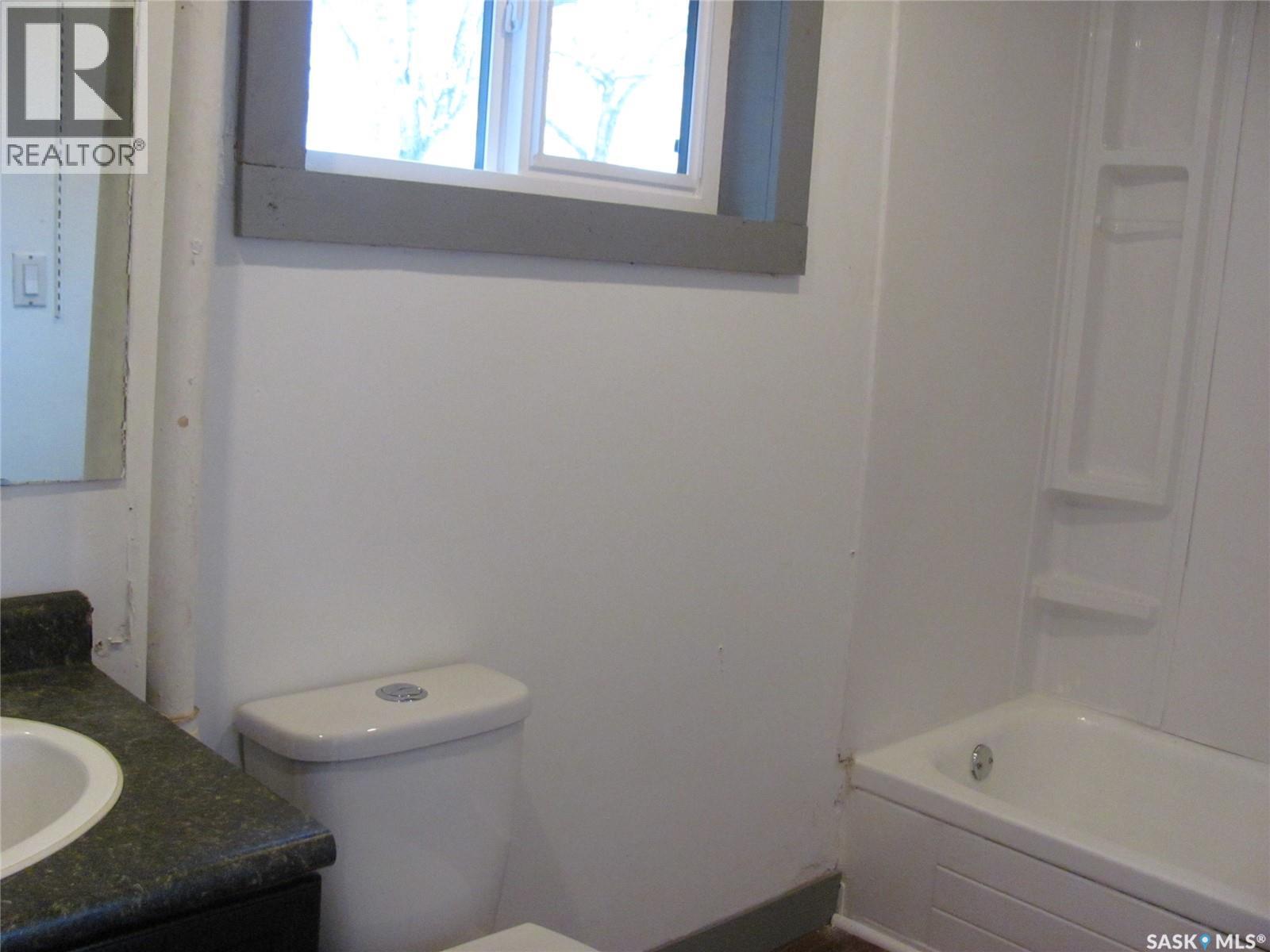 803 I Avenue N, Saskatoon, Saskatchewan  S7L 2H2 - Photo 11 - SK025238